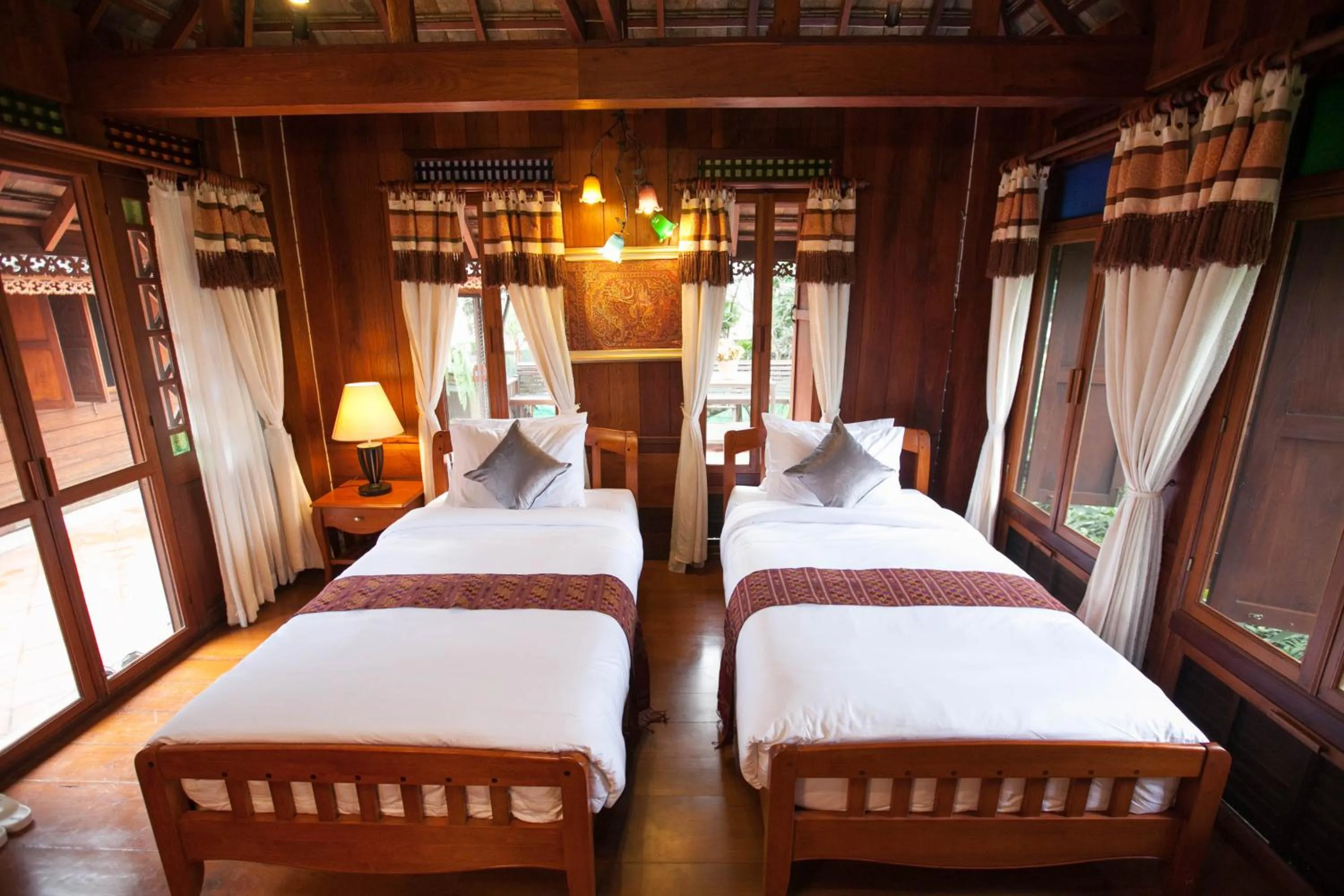 Property building, Bed in Baansuwanburi - บ้านสุวรรณบุรี