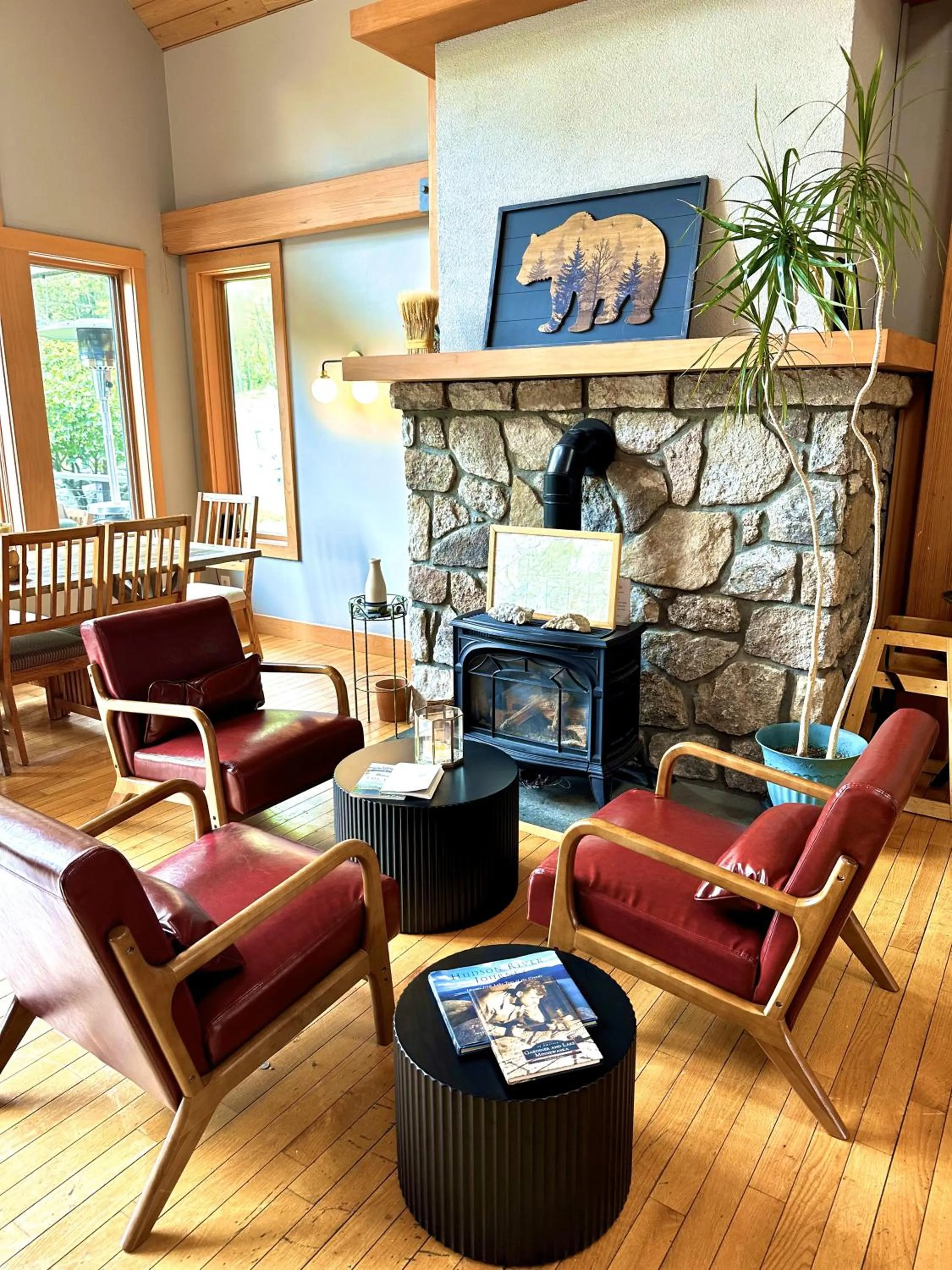 Seating area in Minnewaska Lodge