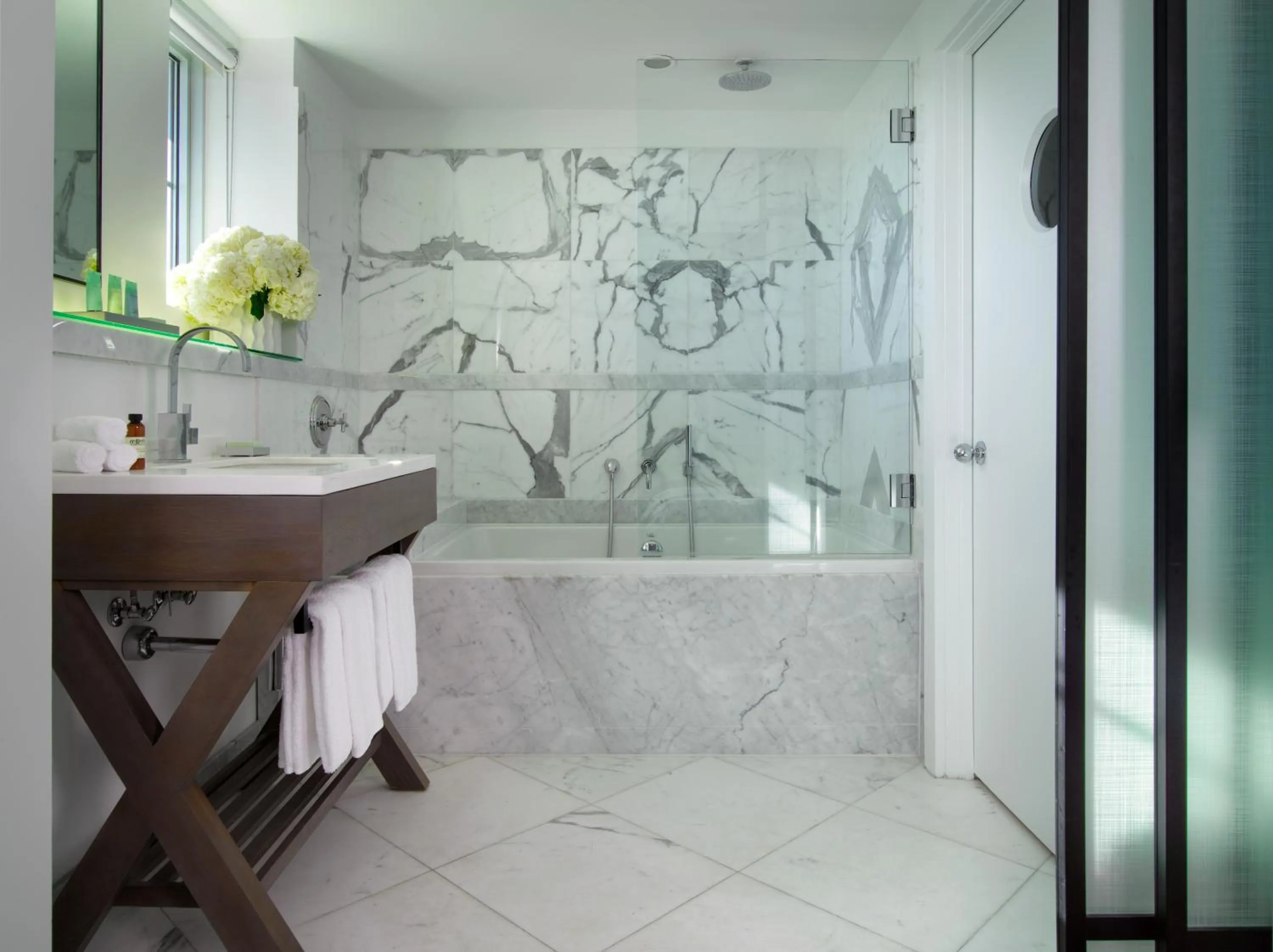 Bathroom in Hotel Victor South Beach