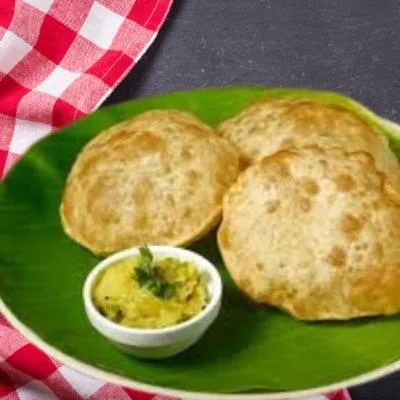 Food and drinks in Dhanunjayas Luxury Hotel