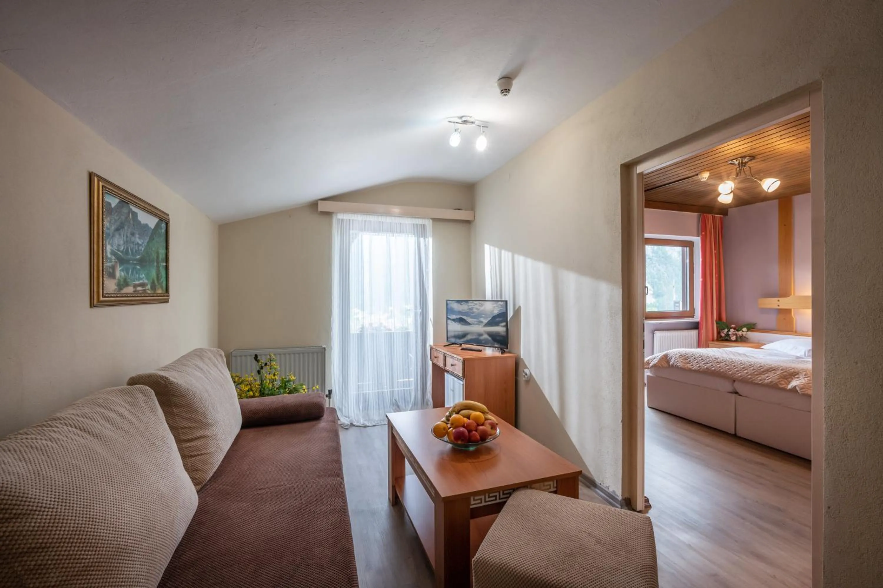 Photo of the whole room, Bed in Alpenhotel Edelweiss