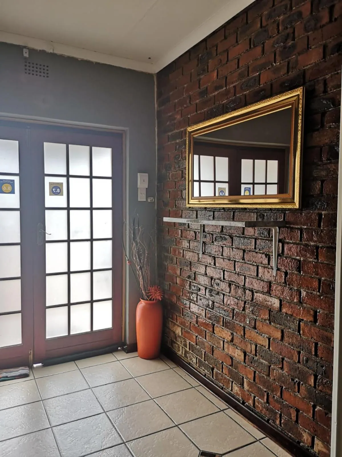 Gluckman Drive Guesthouse