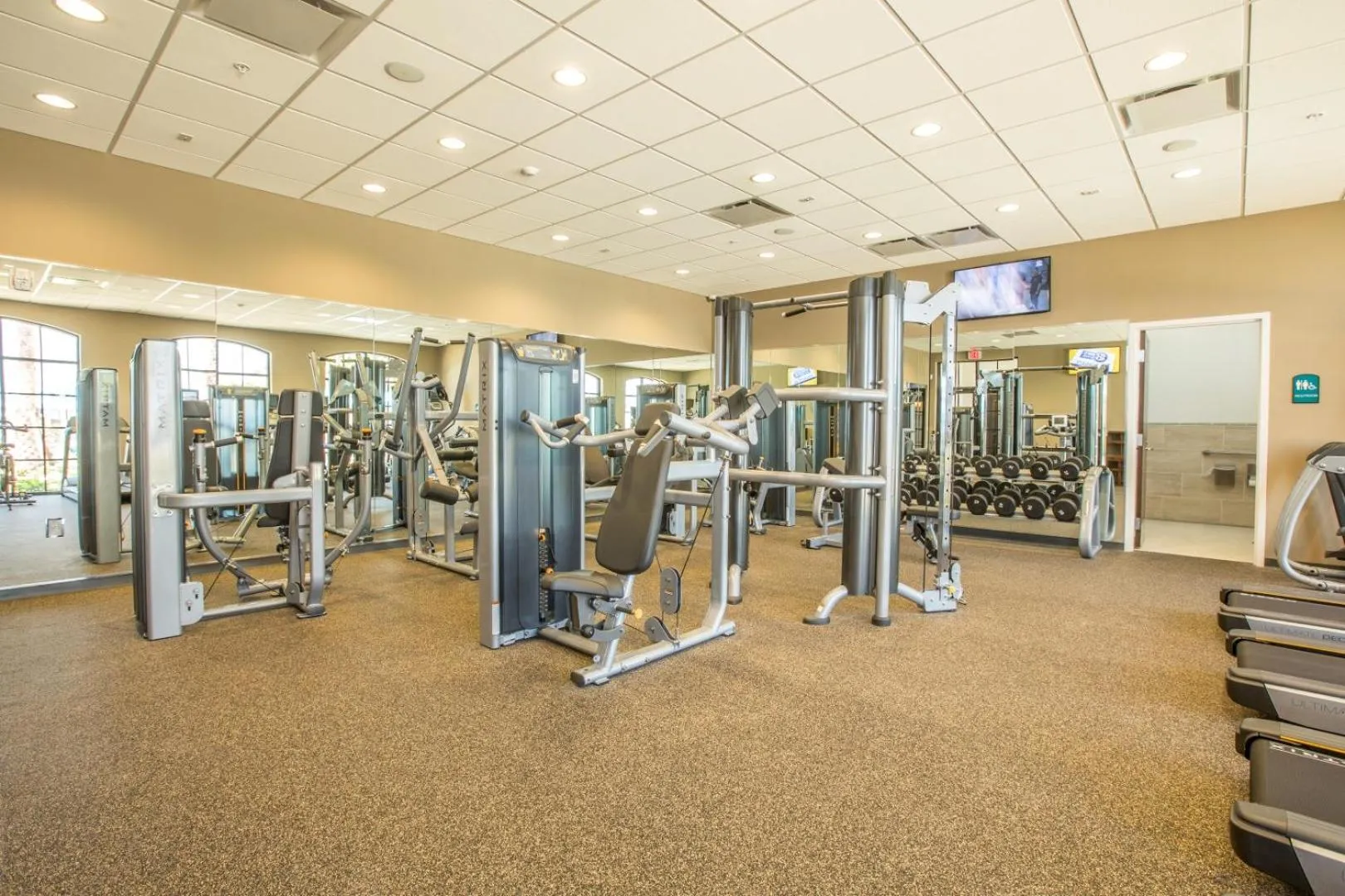 Beautiful townhome with splash pool and game room