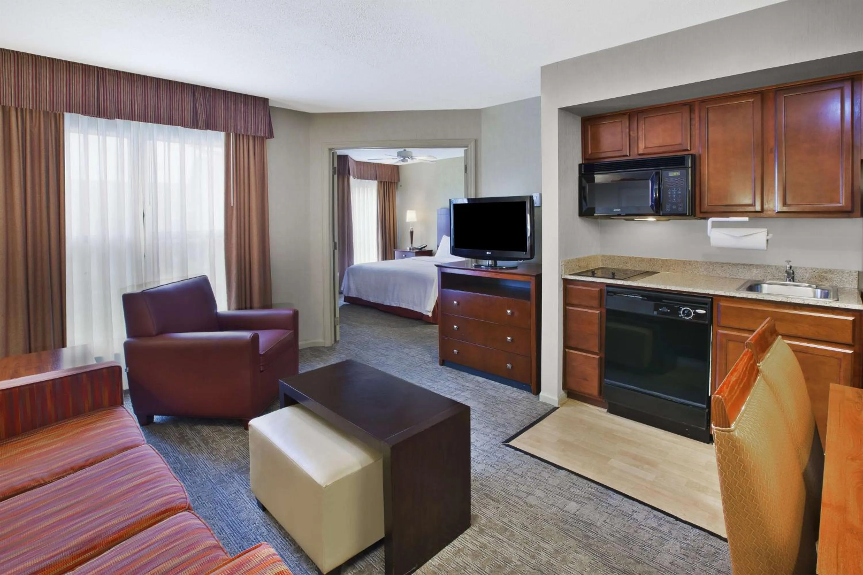 Bedroom, Seating Area in Homewood Suites Dayton-Fairborn