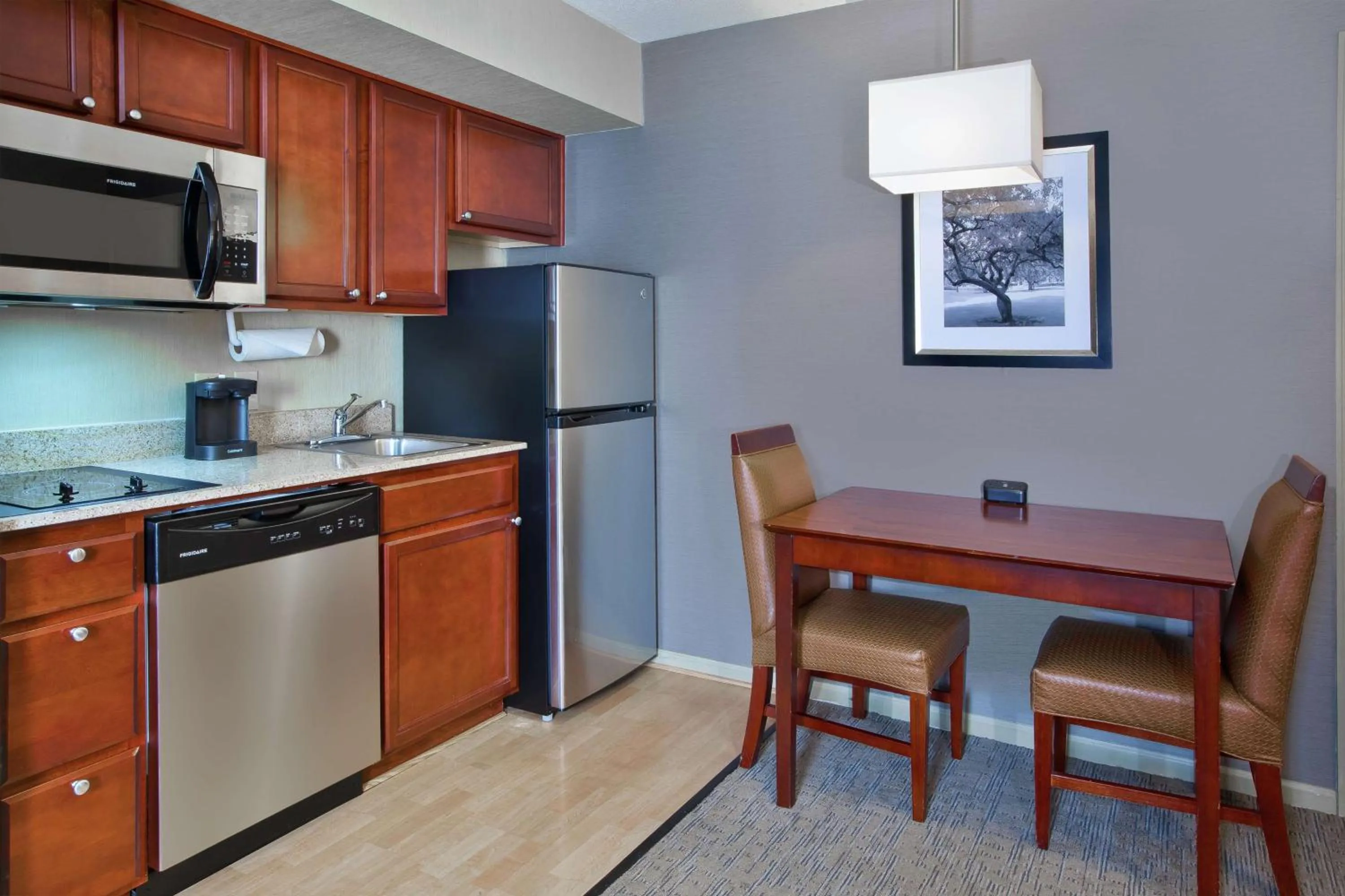 Kitchen or kitchenette, Kitchen/Kitchenette in Homewood Suites Dayton-Fairborn
