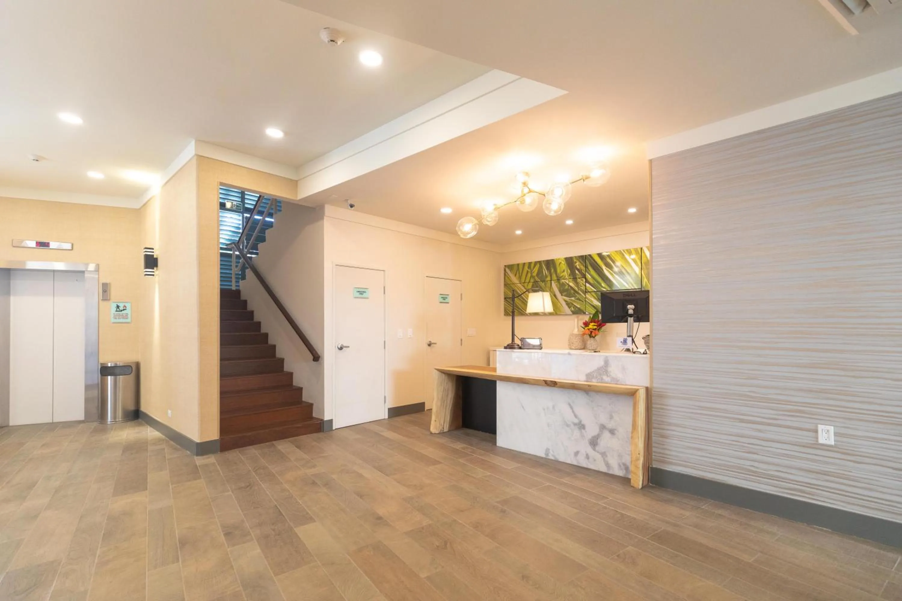 Lobby or reception in Polynesian Residences Waikiki Beach