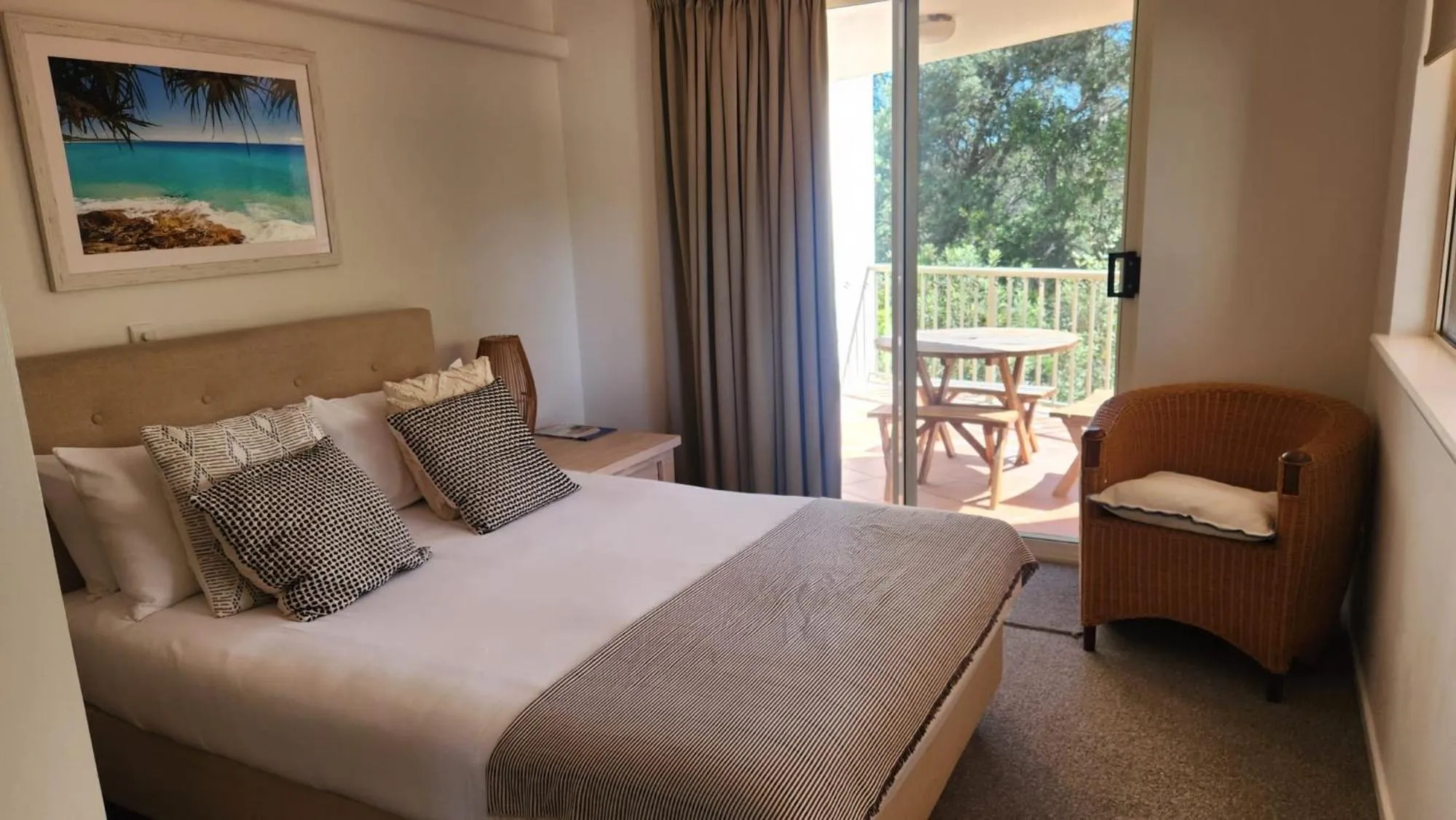 Bed in Whalewatch Ocean Beach Resort