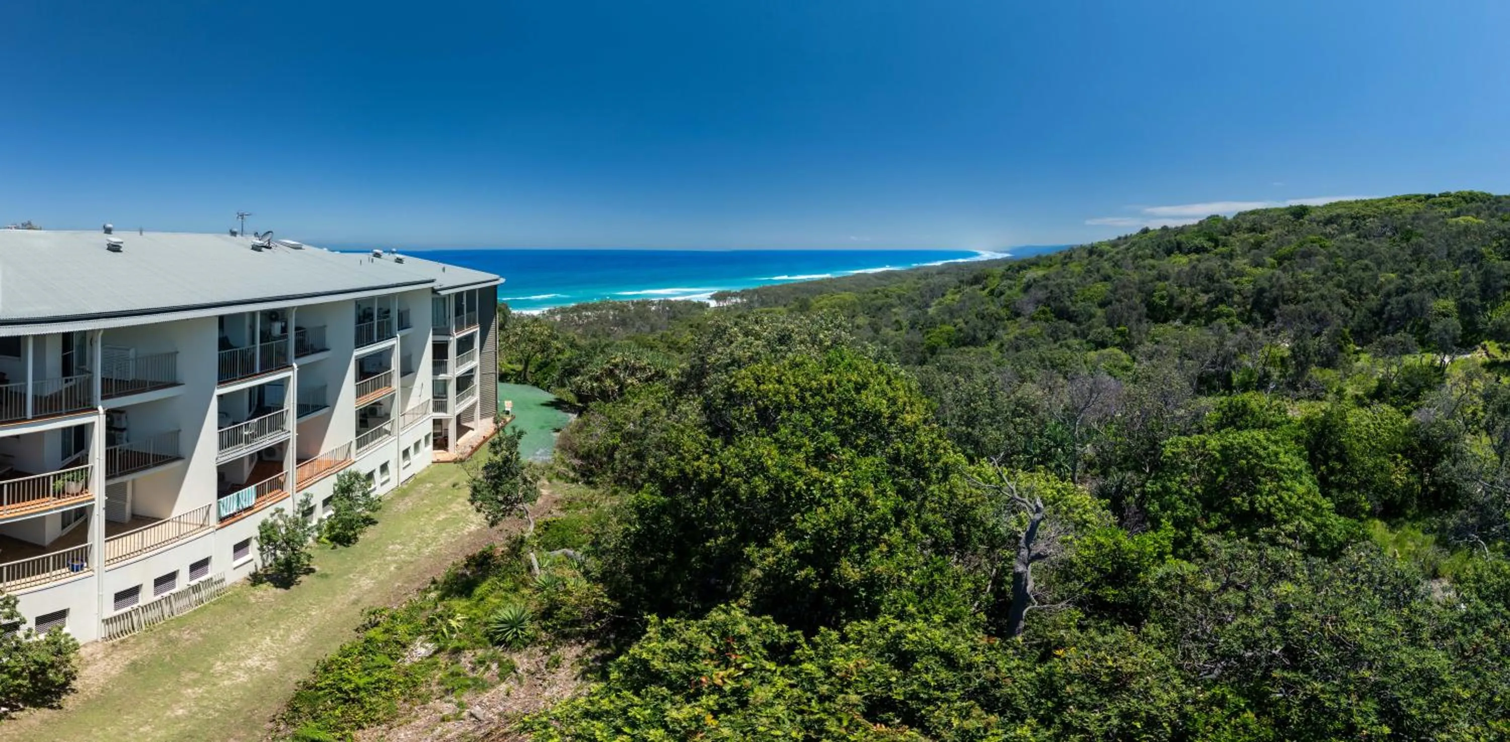 Property building in Whalewatch Ocean Beach Resort