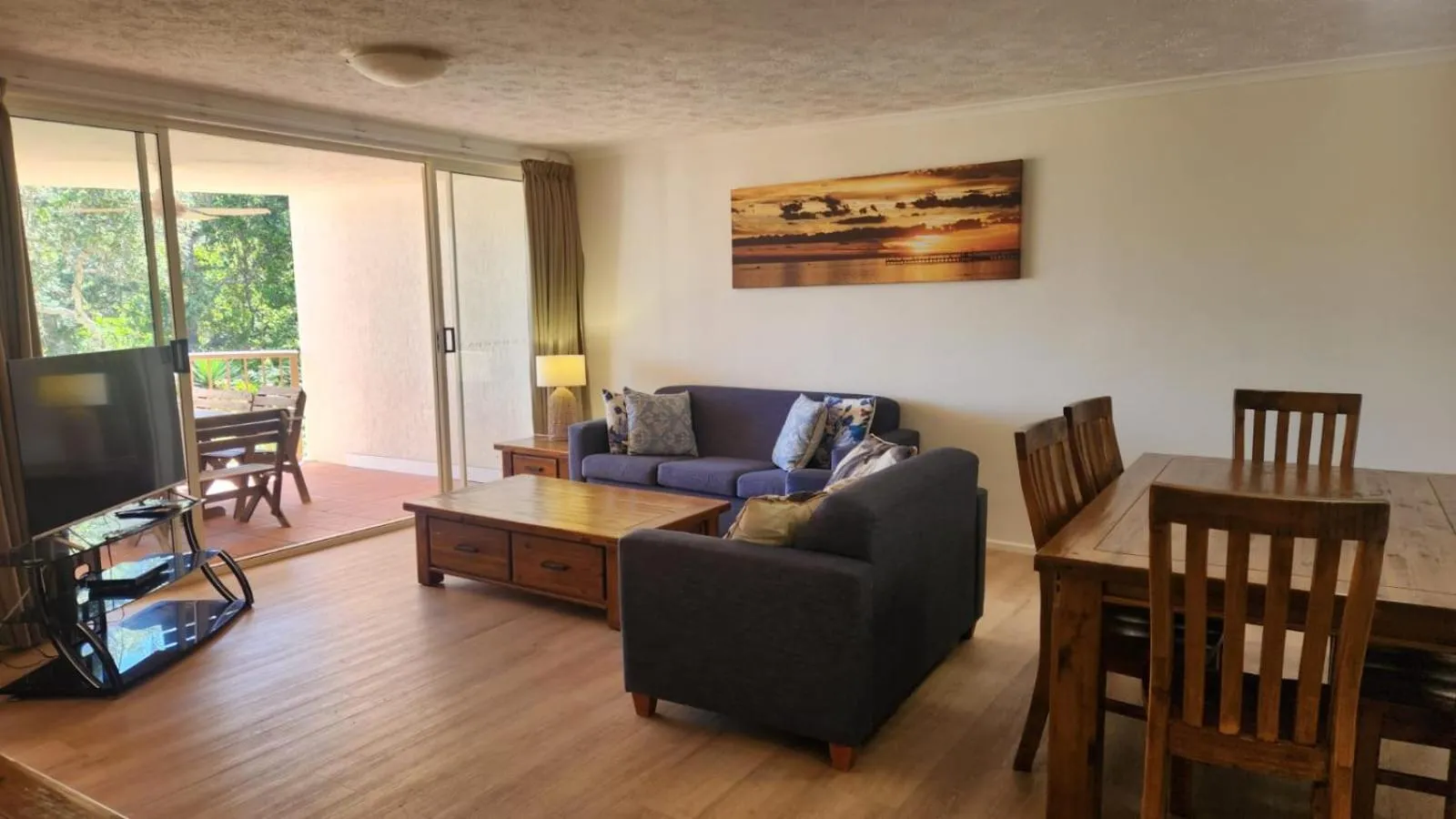 TV and multimedia in Whalewatch Ocean Beach Resort