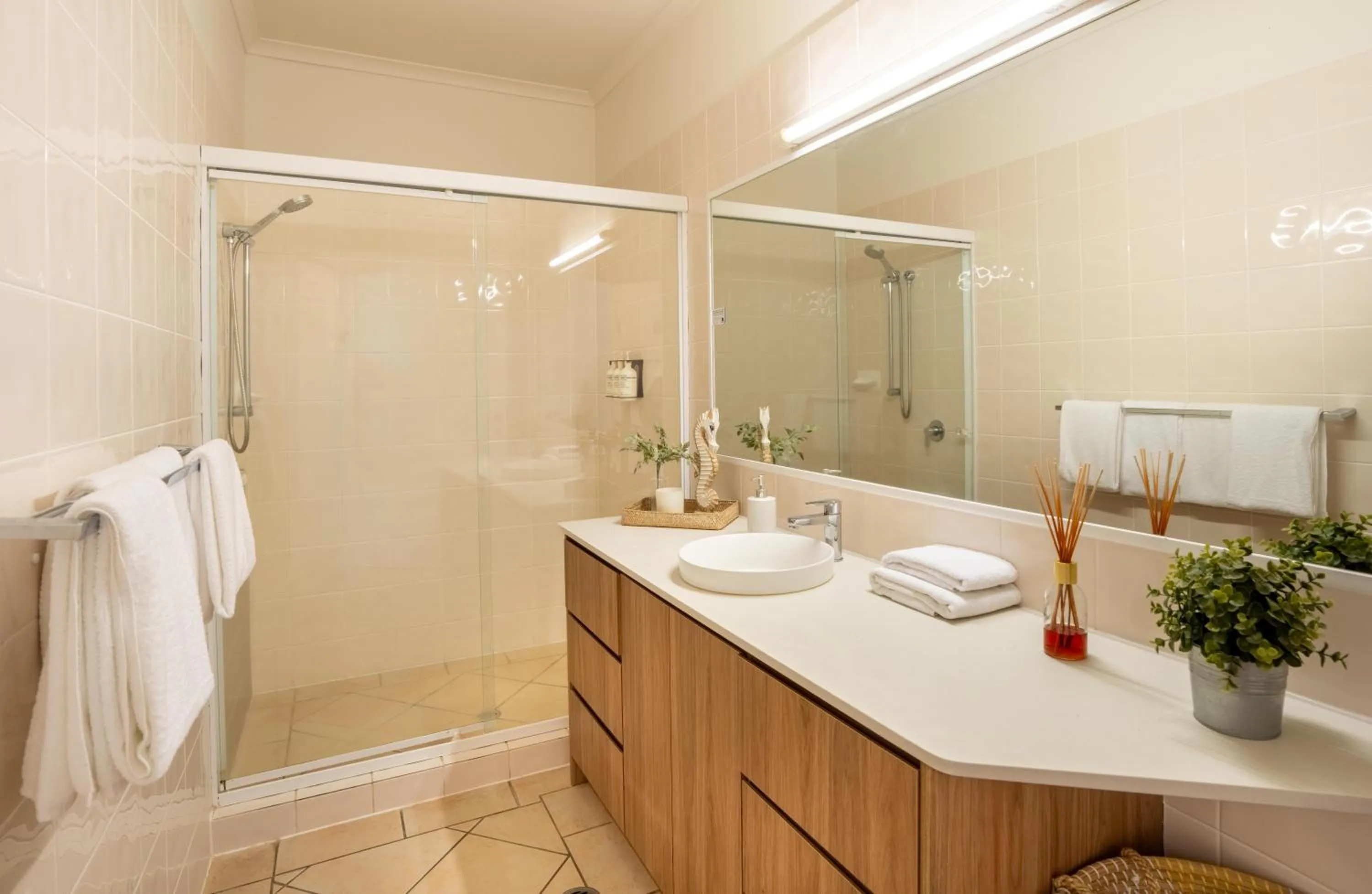 Whalewatch Ocean Beach Resort