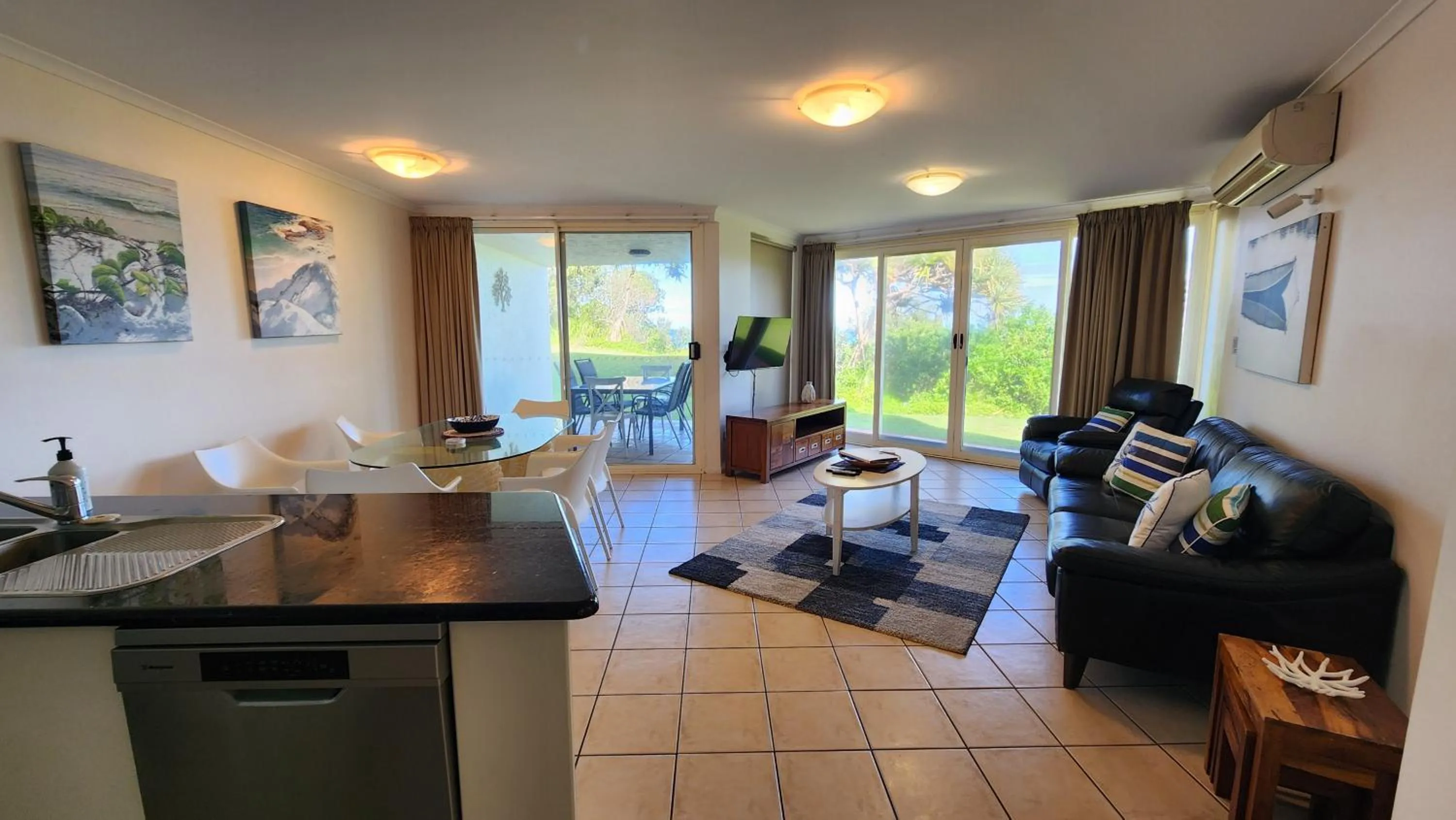 Whalewatch Ocean Beach Resort