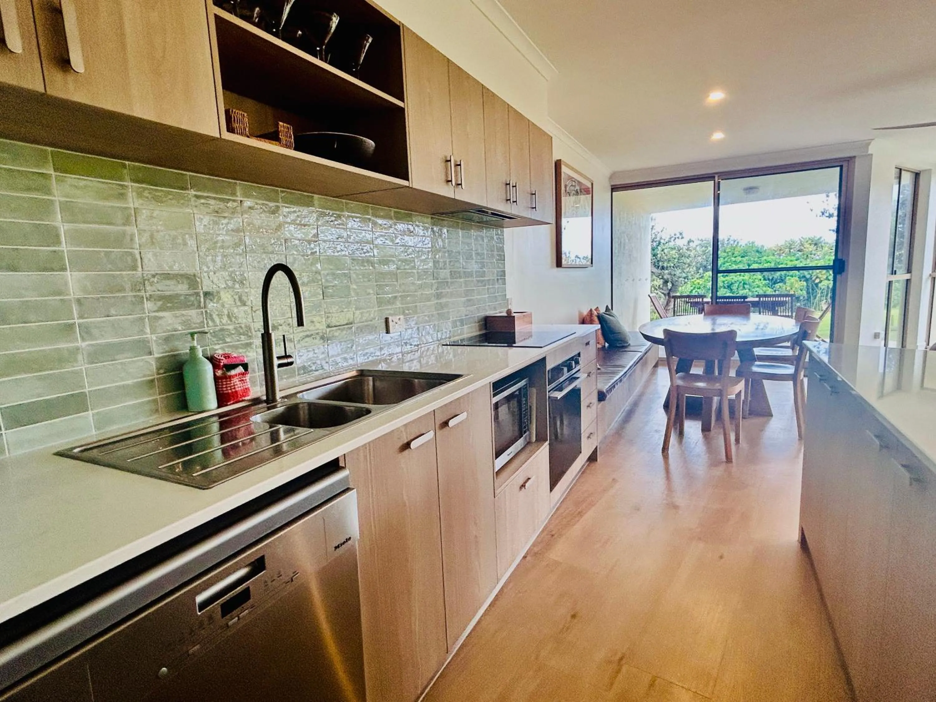 Whalewatch Ocean Beach Resort