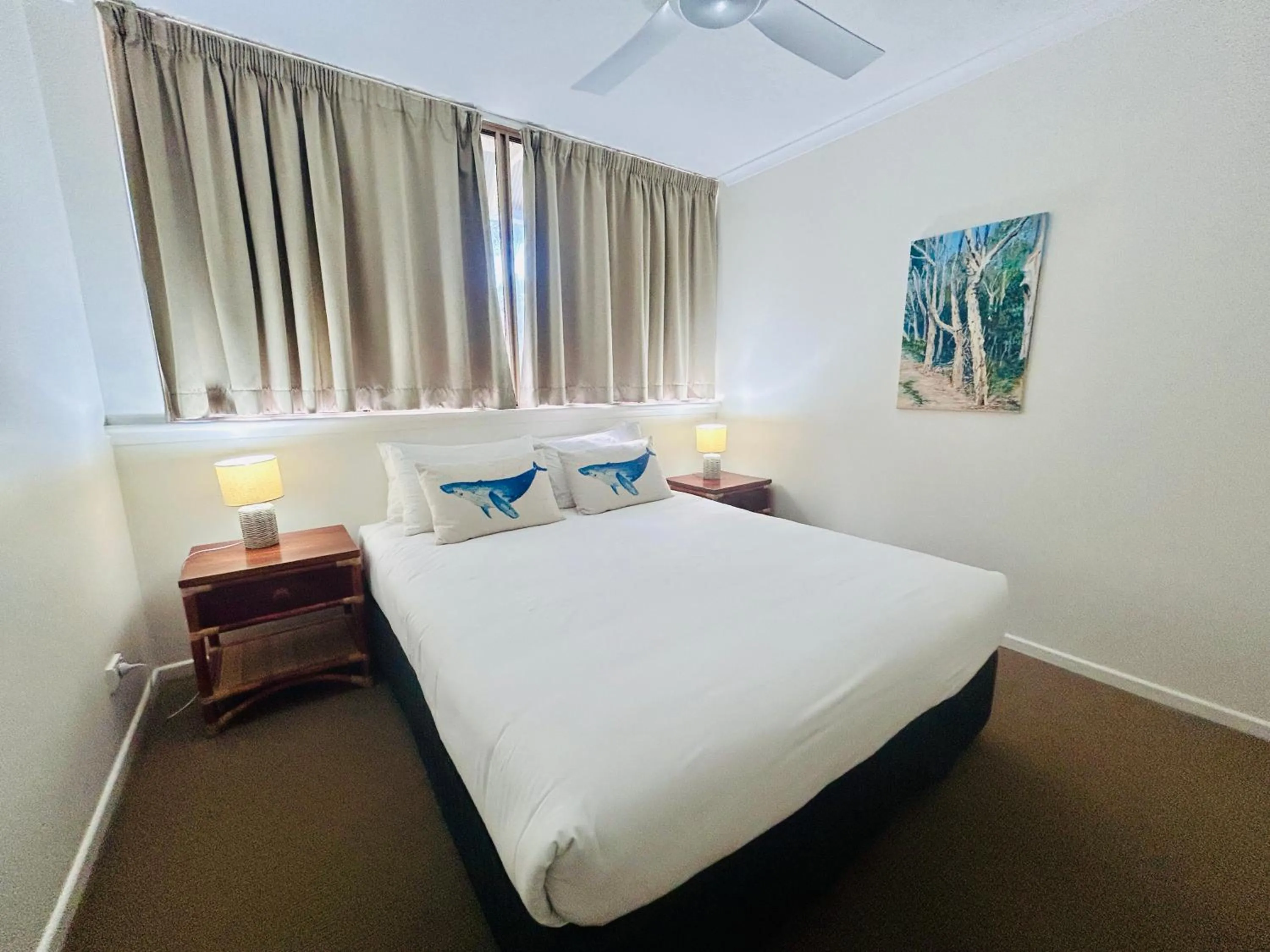 Photo of the whole room, Bed in Whalewatch Ocean Beach Resort