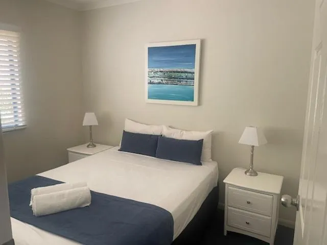 Bed in Sea Star Apartments