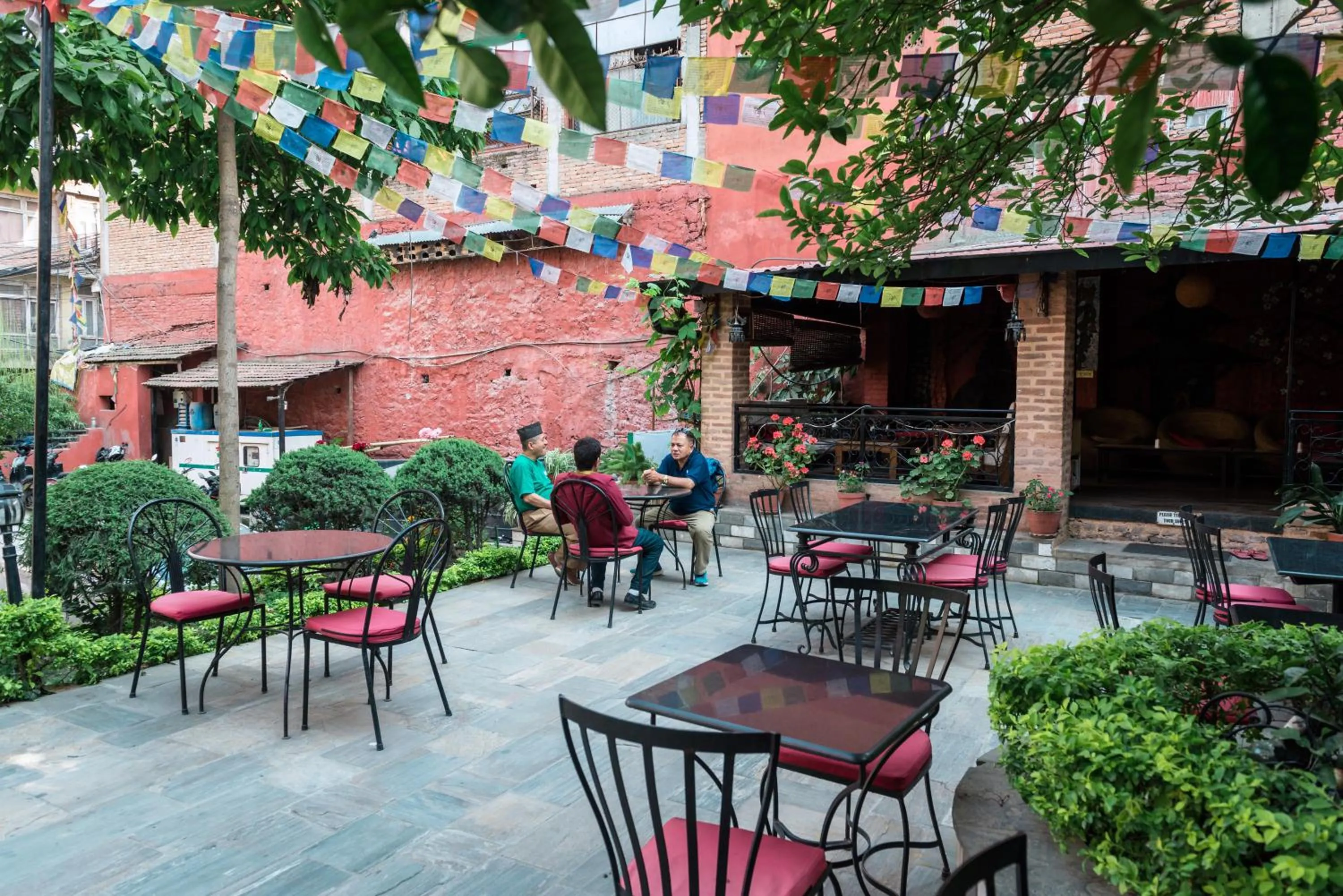 Restaurant/places to eat in Hotel Encounter Nepal & Spa