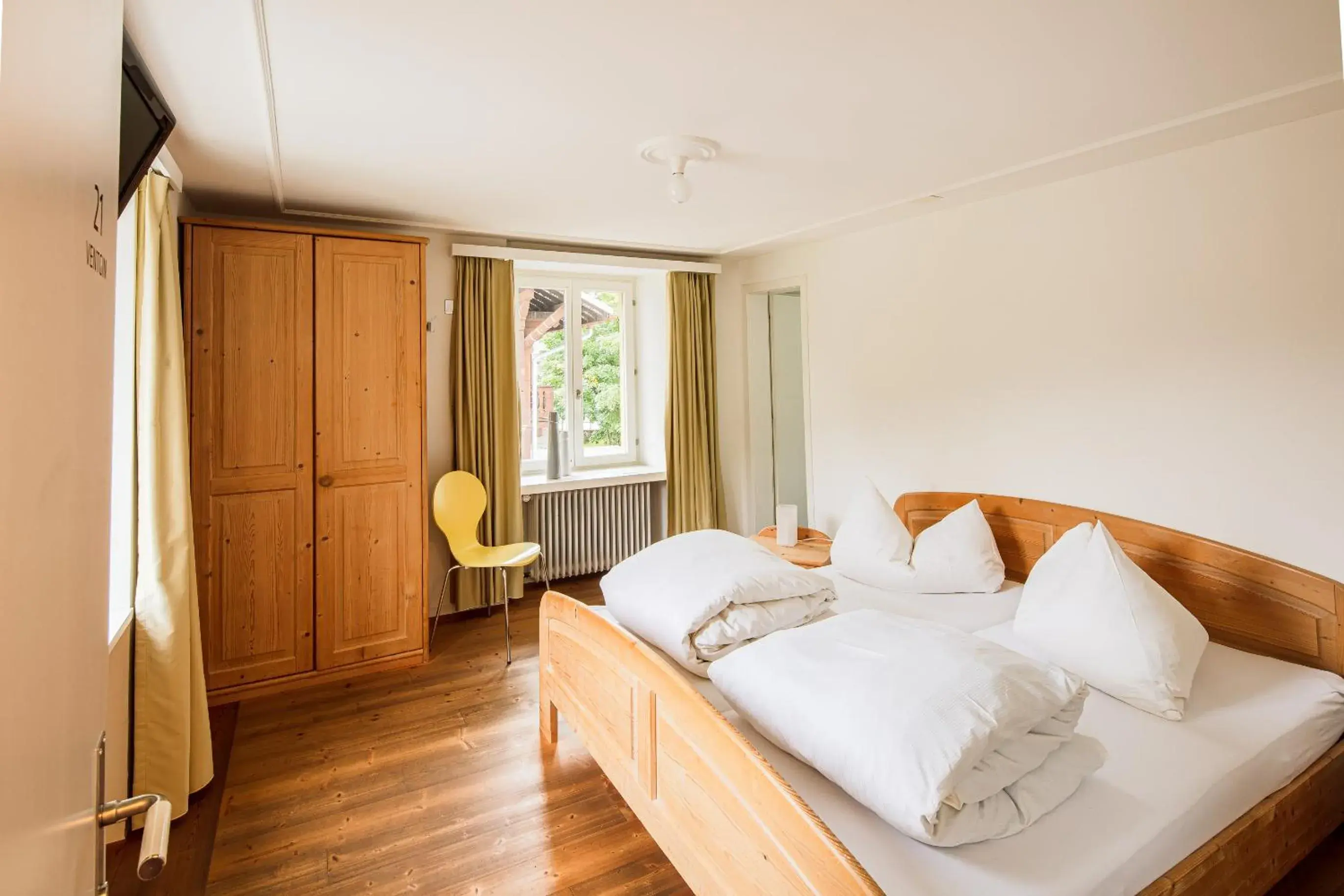 Double Room in Hotel Vallatscha Double Room in Hotel Vallatscha