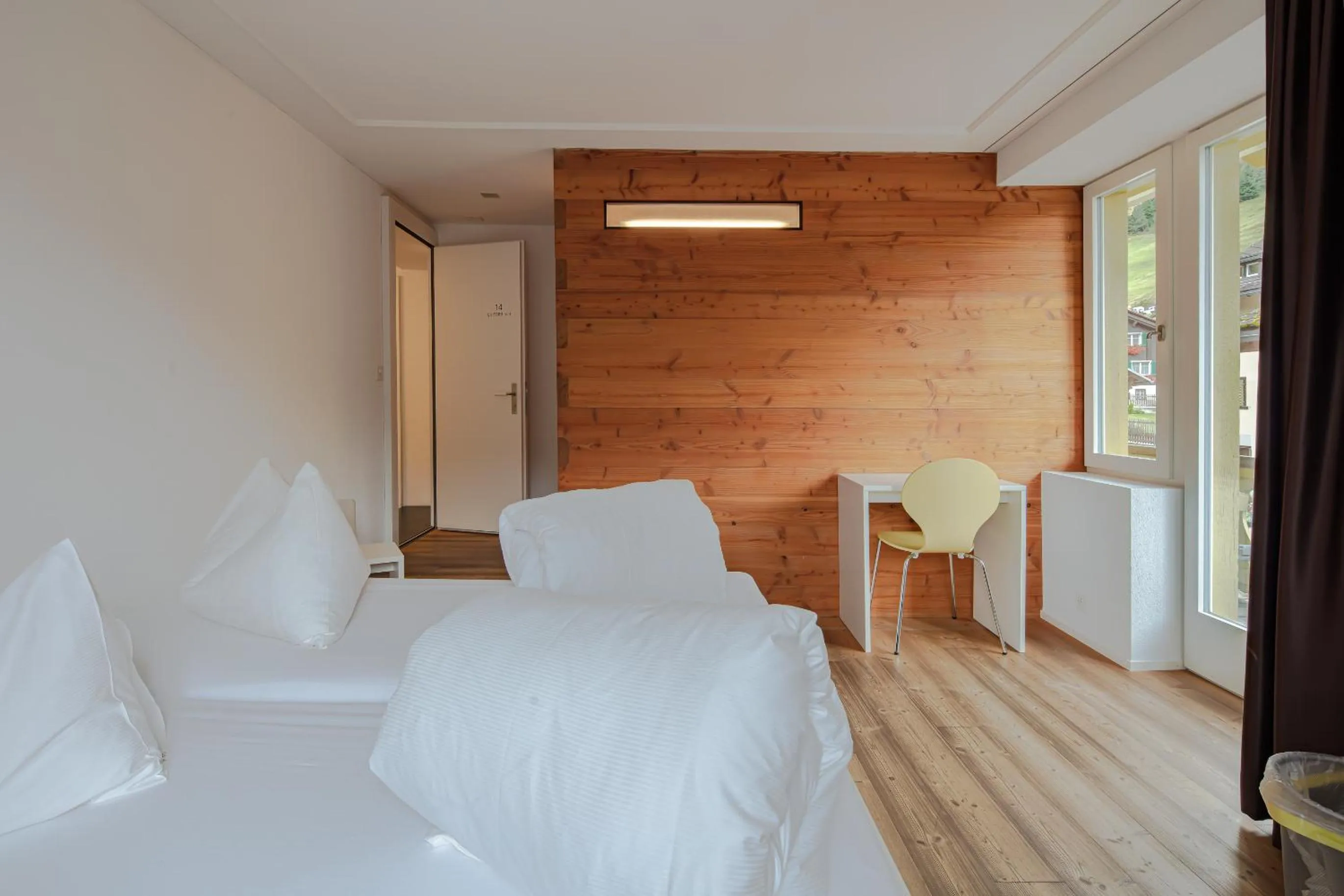 Photo of the whole room, Bed in Hotel Vallatscha