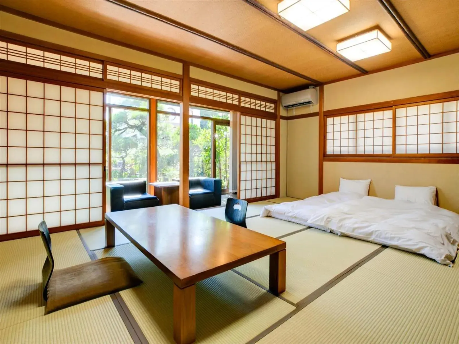 Bed in Shinpuro Bed in Shinpuro