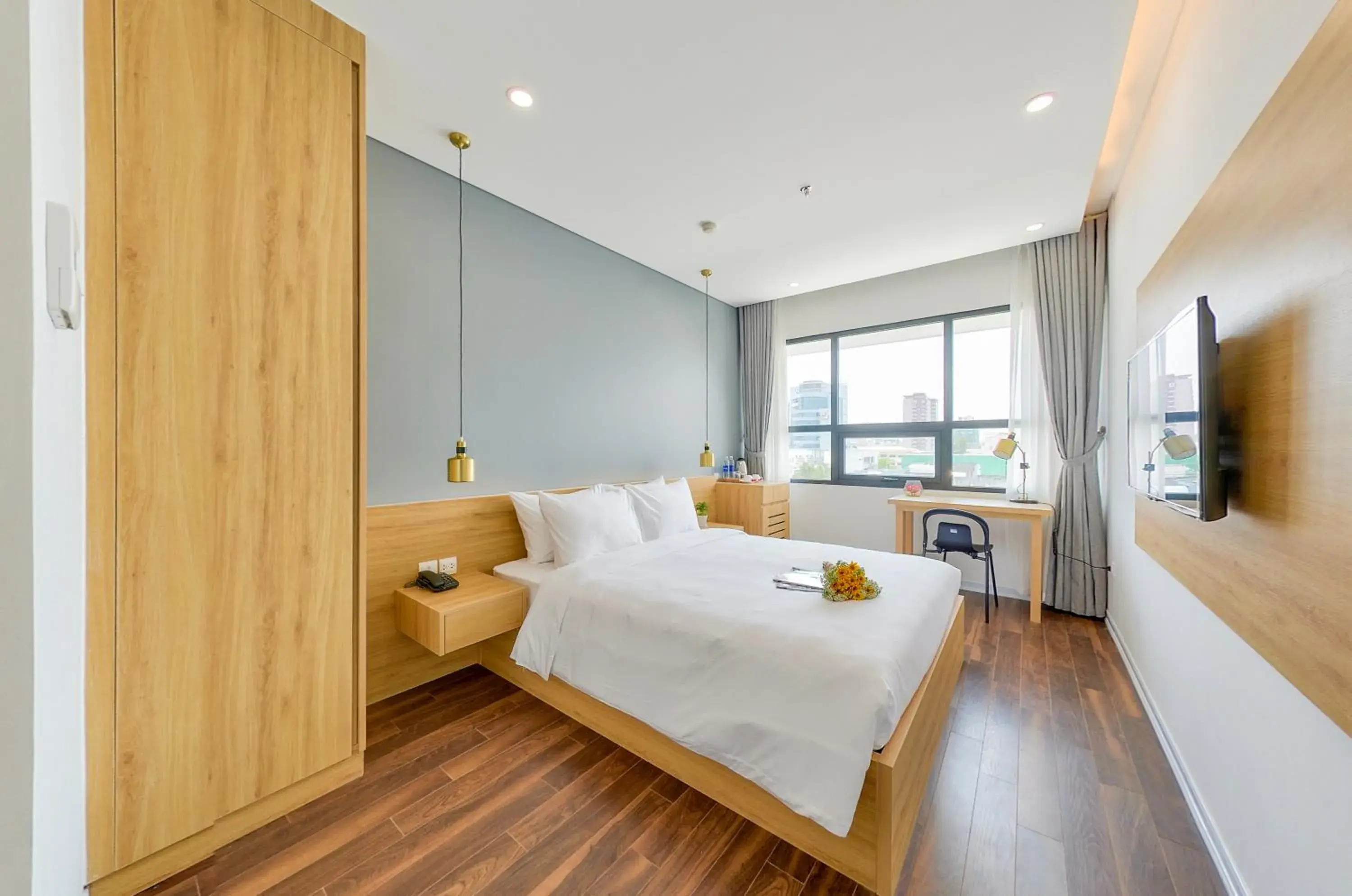 Superior King Room in Magnolia Hotel Superior King Room in Magnolia Hotel