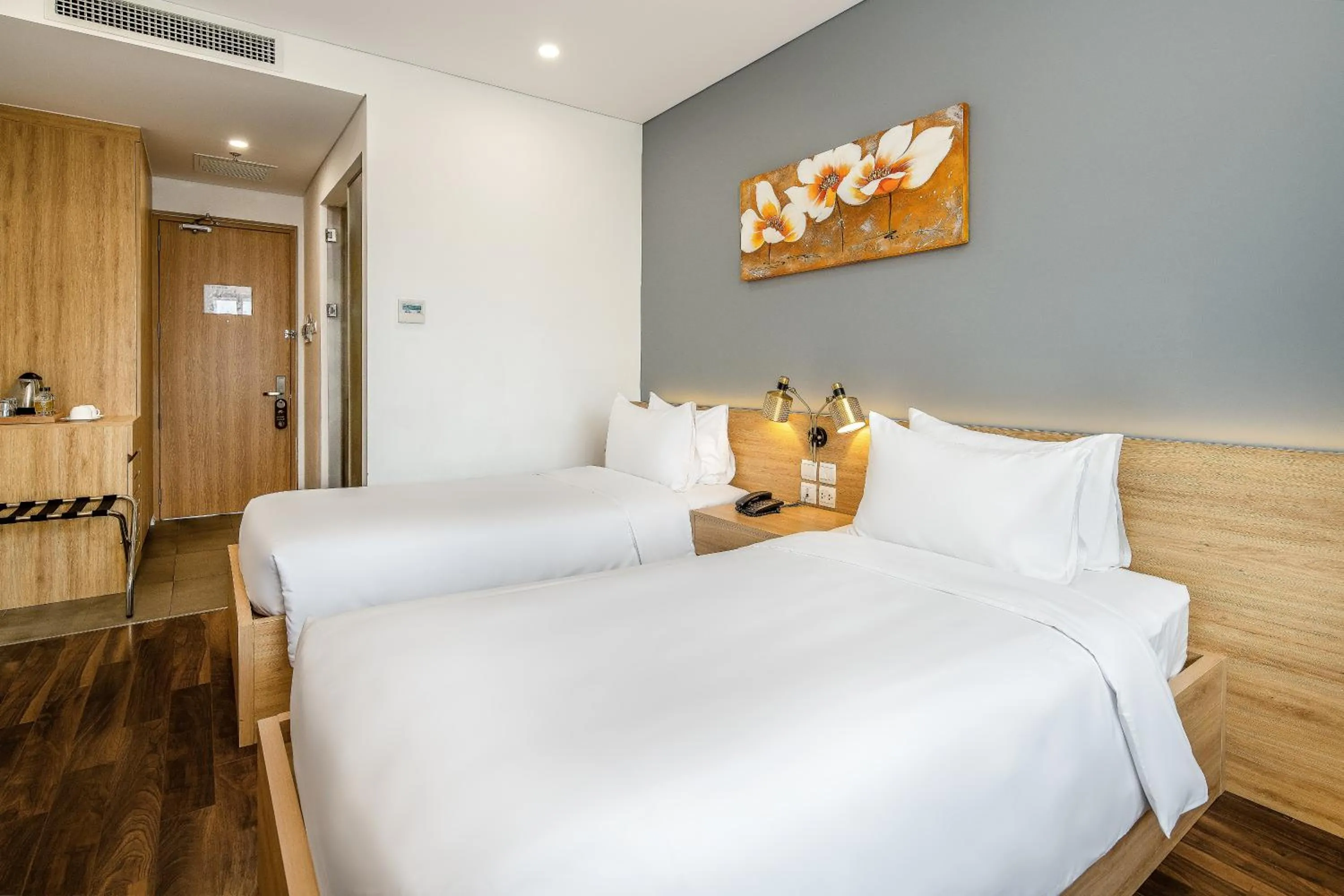 Bed in Magnolia Hotel