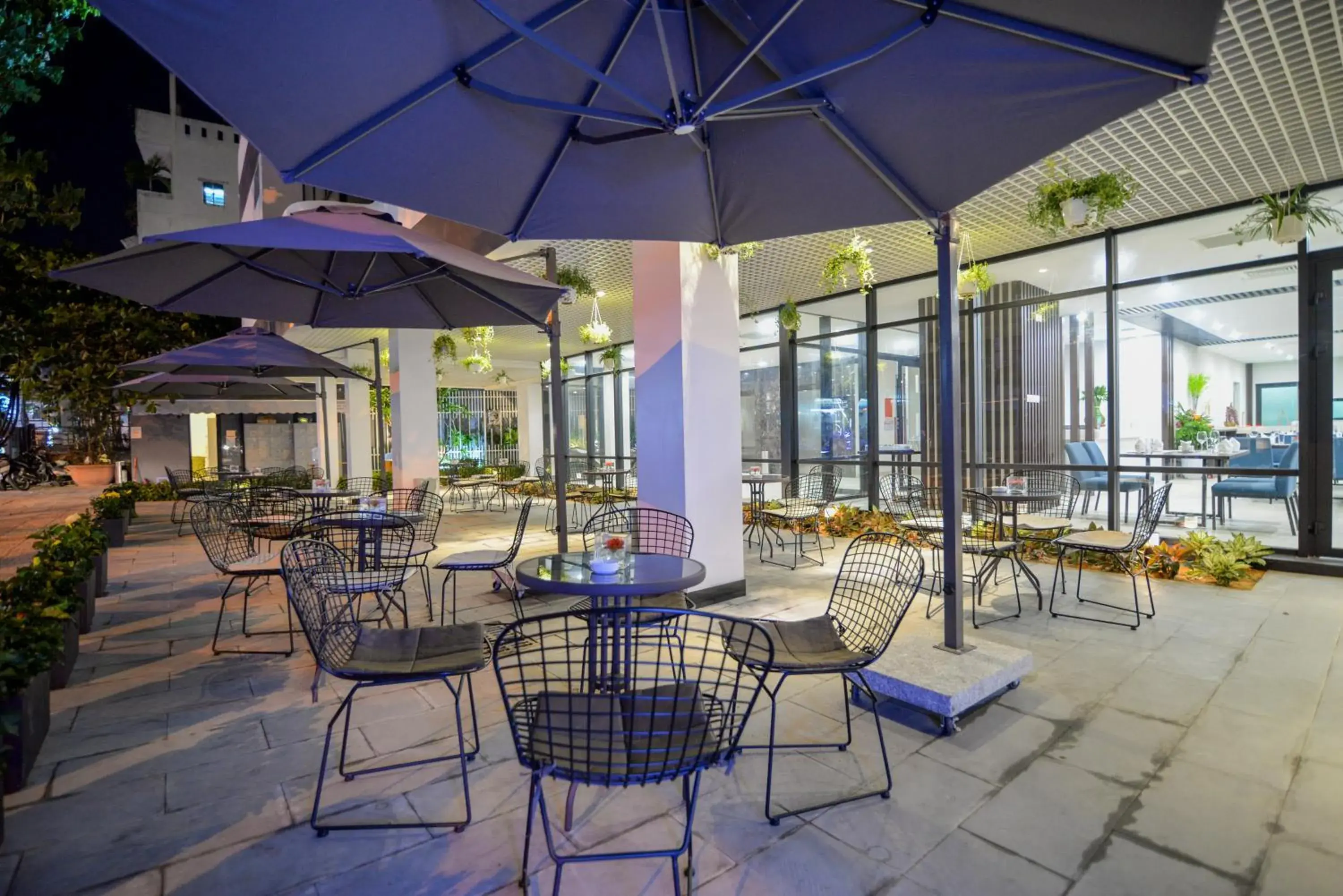 Lounge or bar in Magnolia Hotel Lounge or bar in Magnolia Hotel