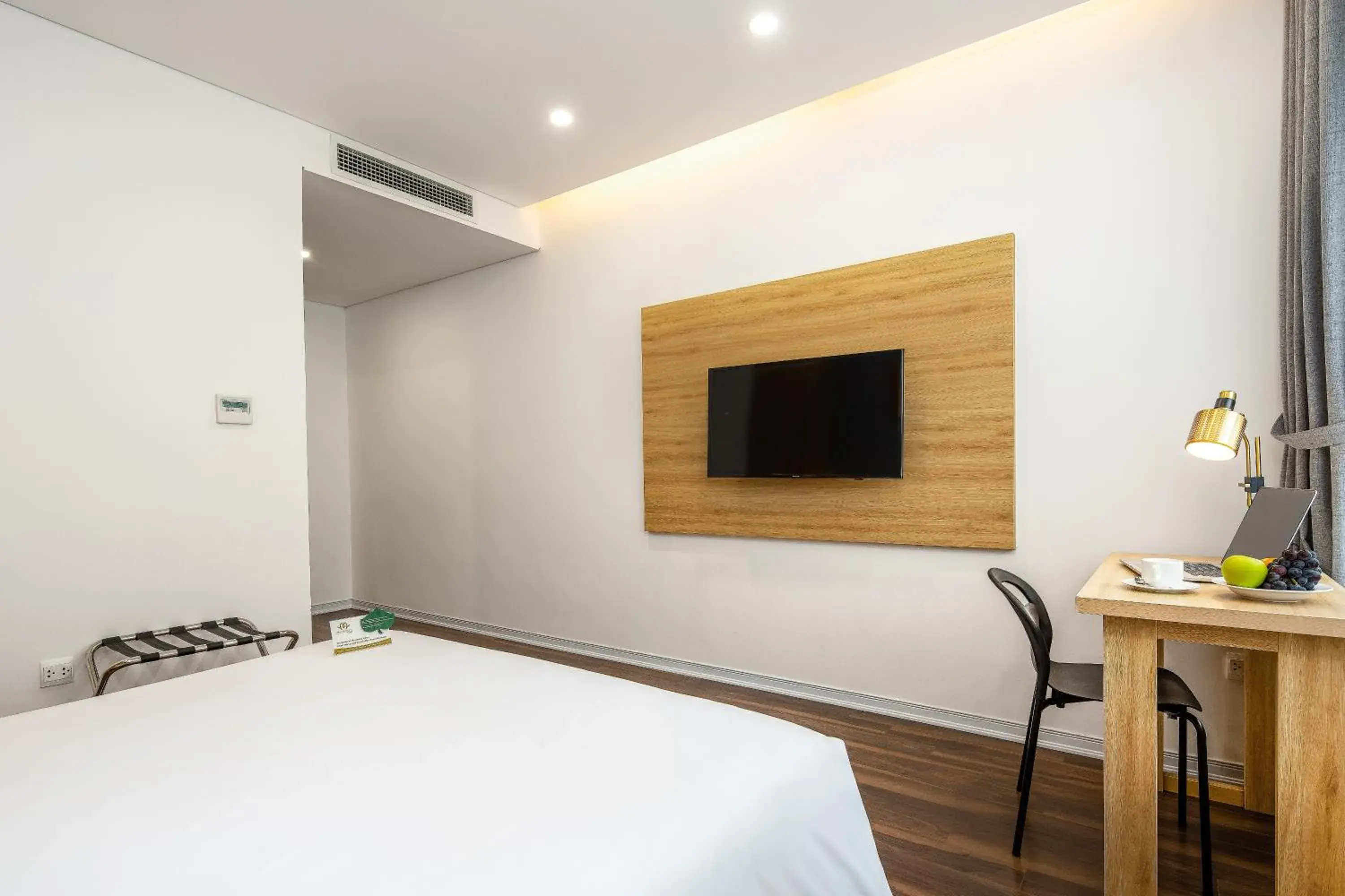 Bed in Magnolia Hotel Bed in Magnolia Hotel