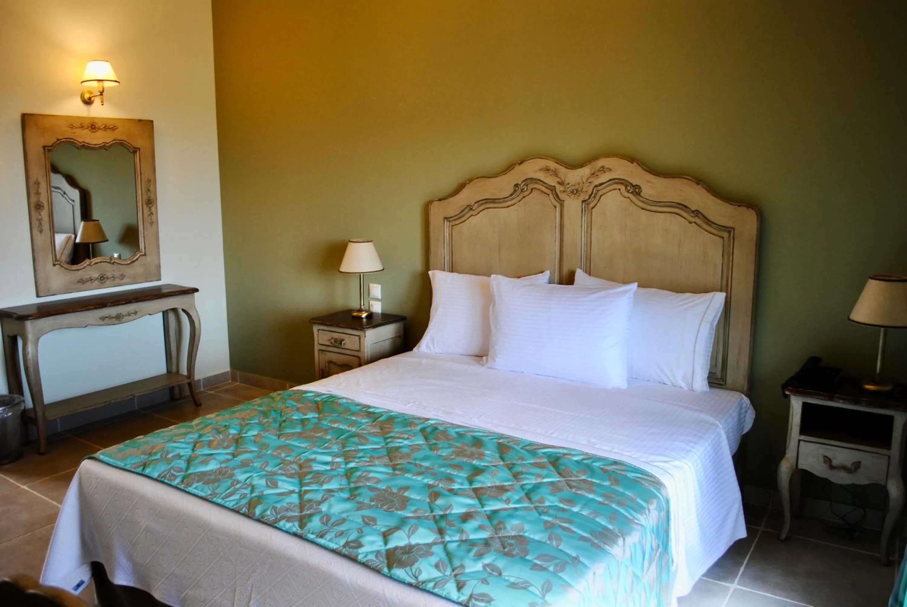 Bed in Magnolia Resort