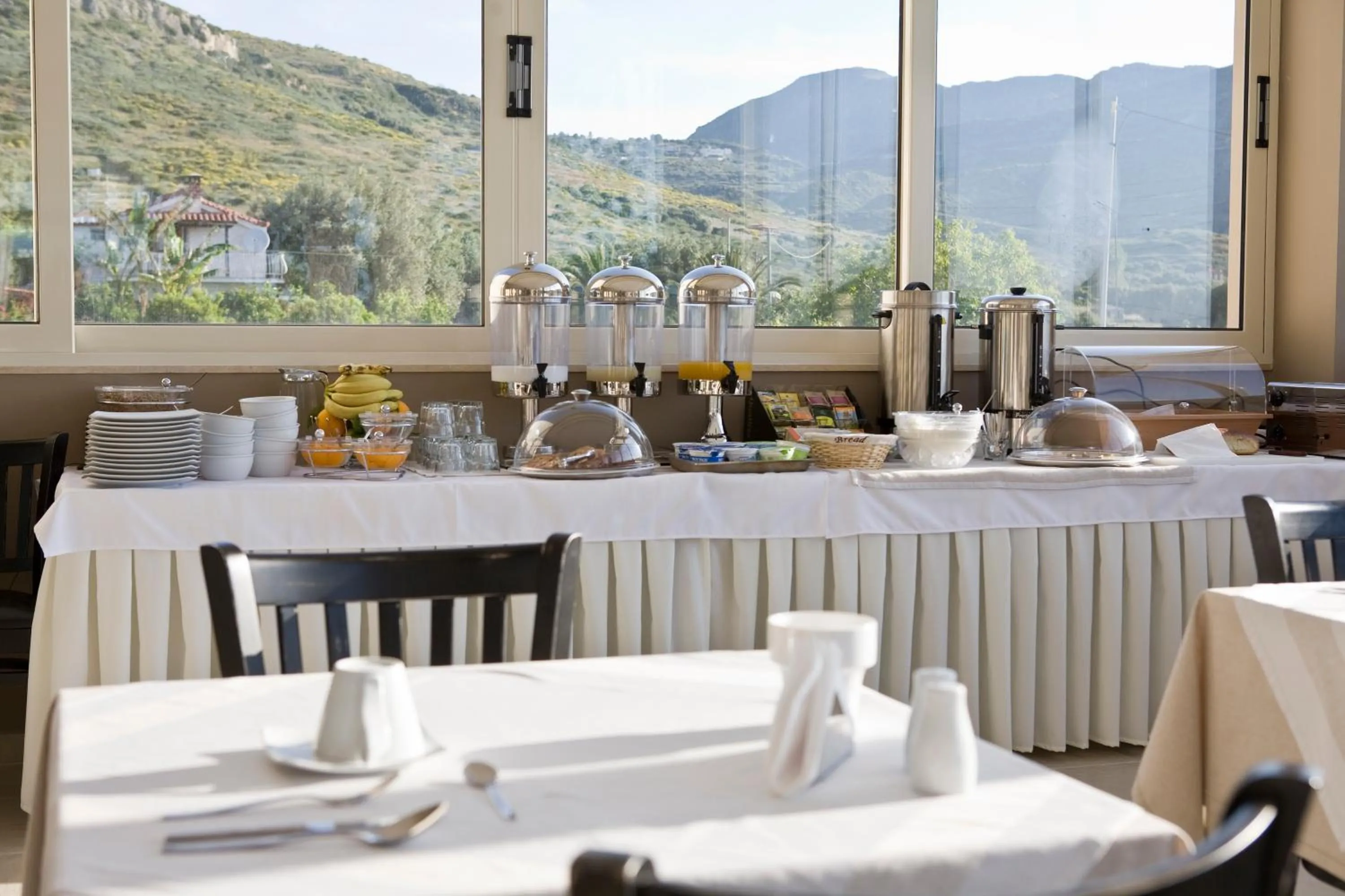 Breakfast in Magnolia Resort