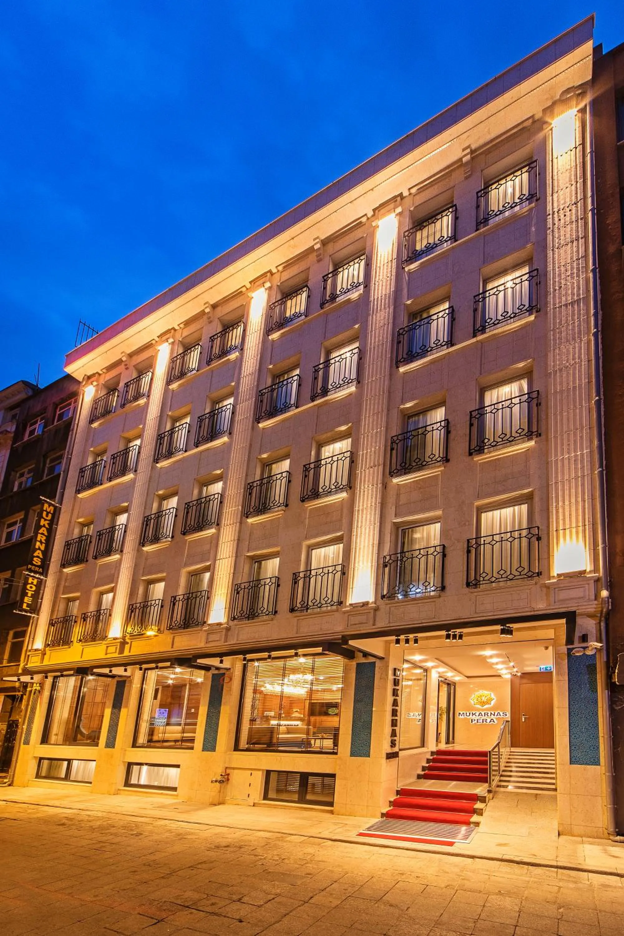 Property building in Mukarnas Taksim Hotel