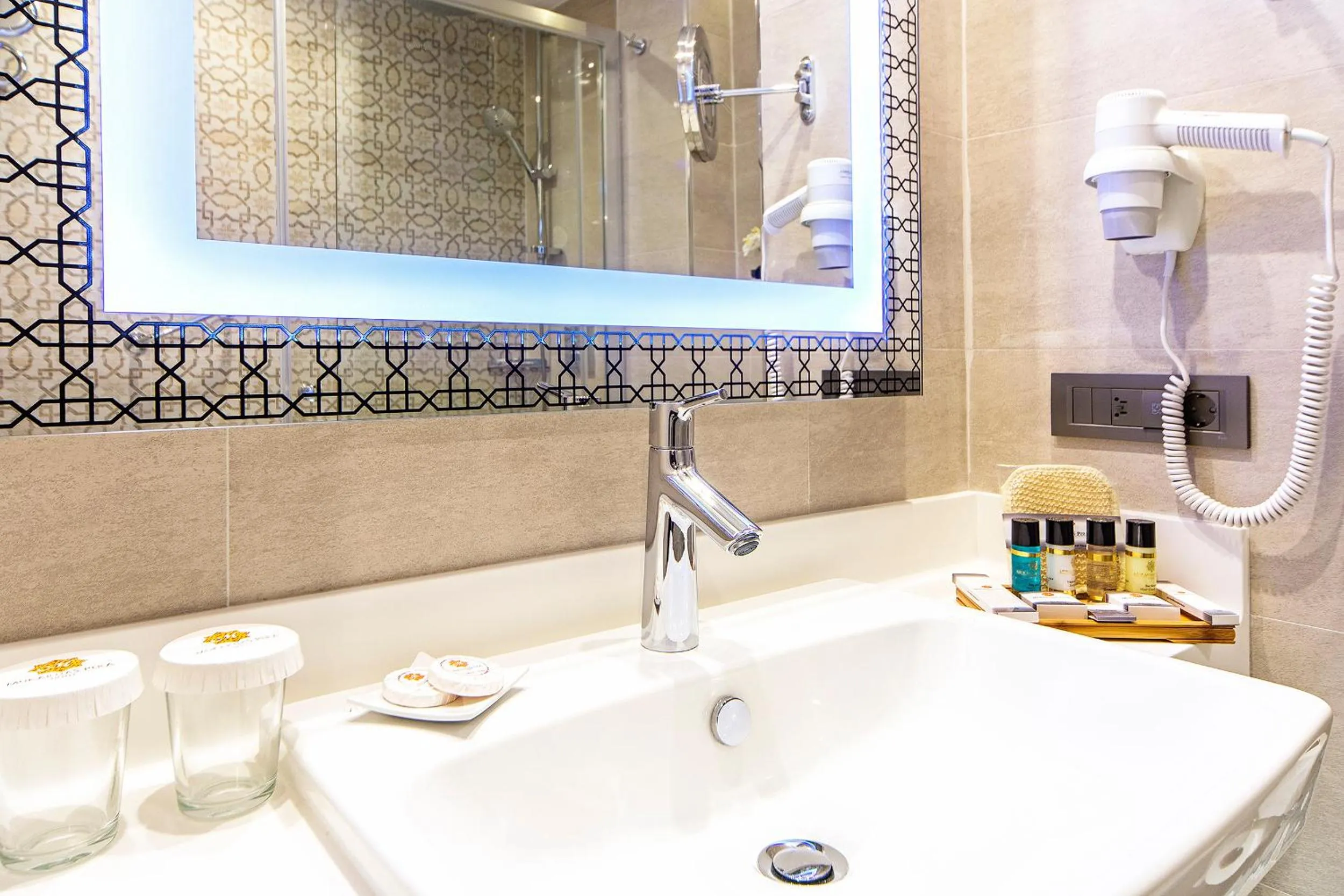 Mukarnas Taksim Hotel