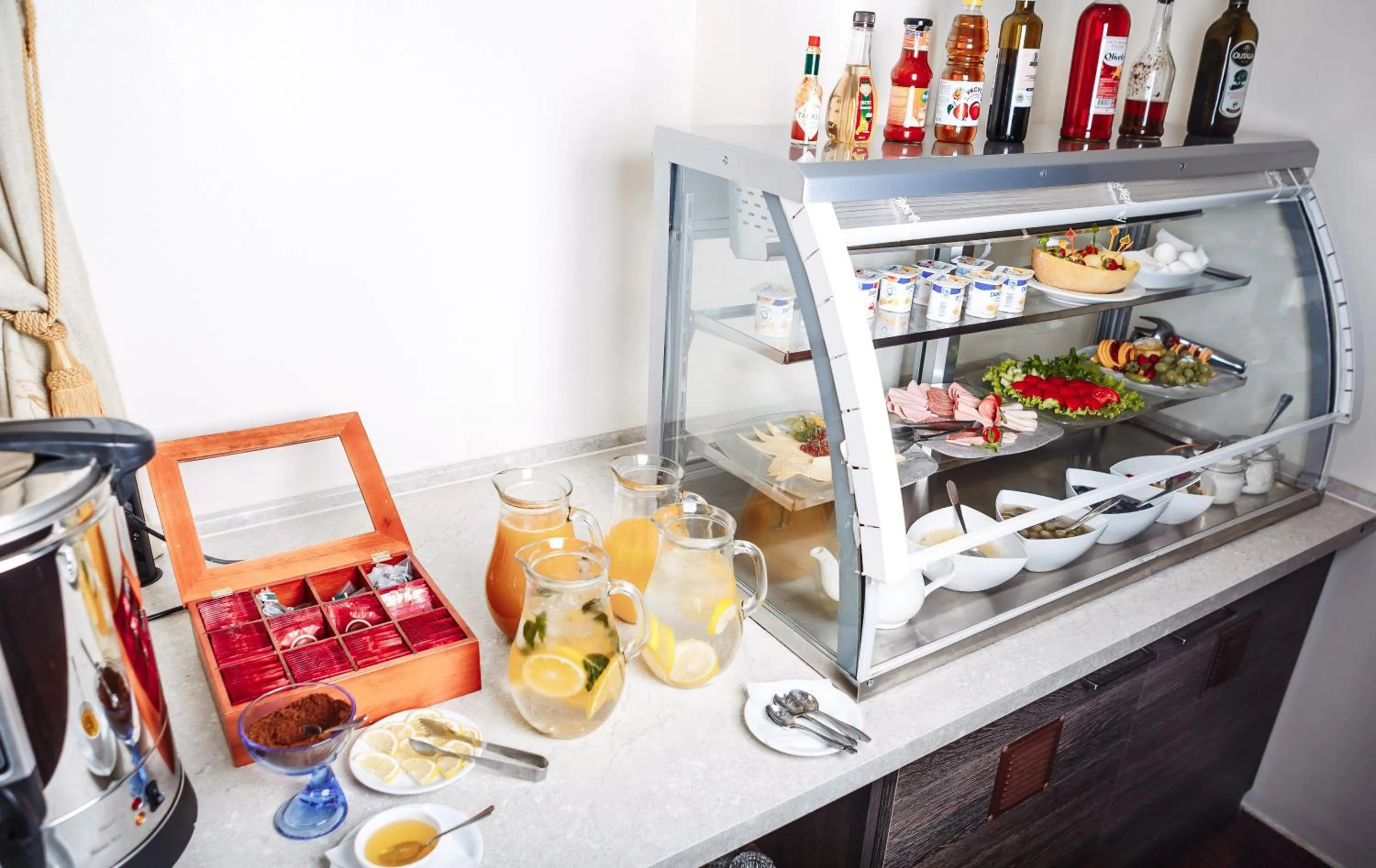 Food and drinks in Hotel Pushkin