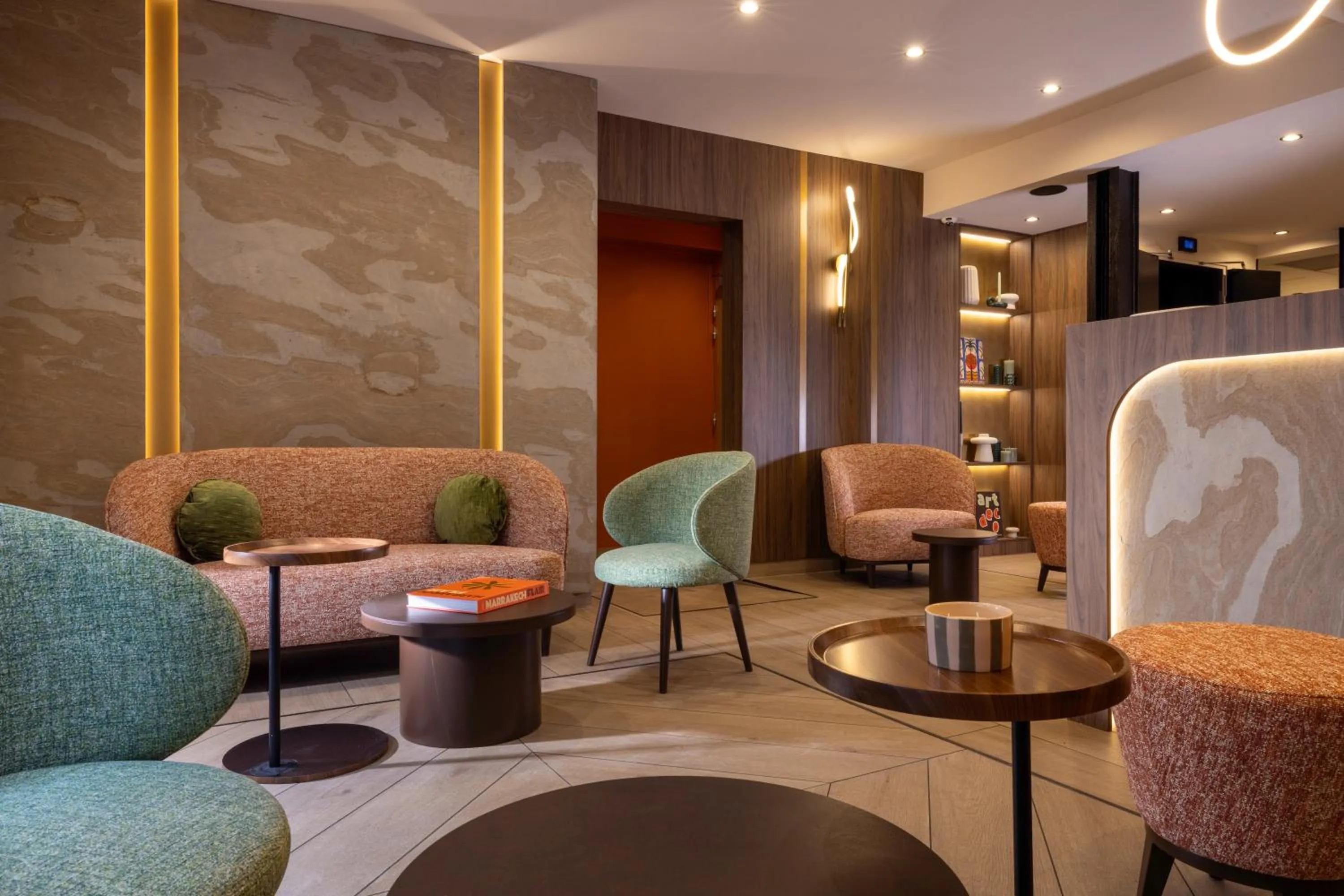 Lobby or reception in Hôtel Théorème