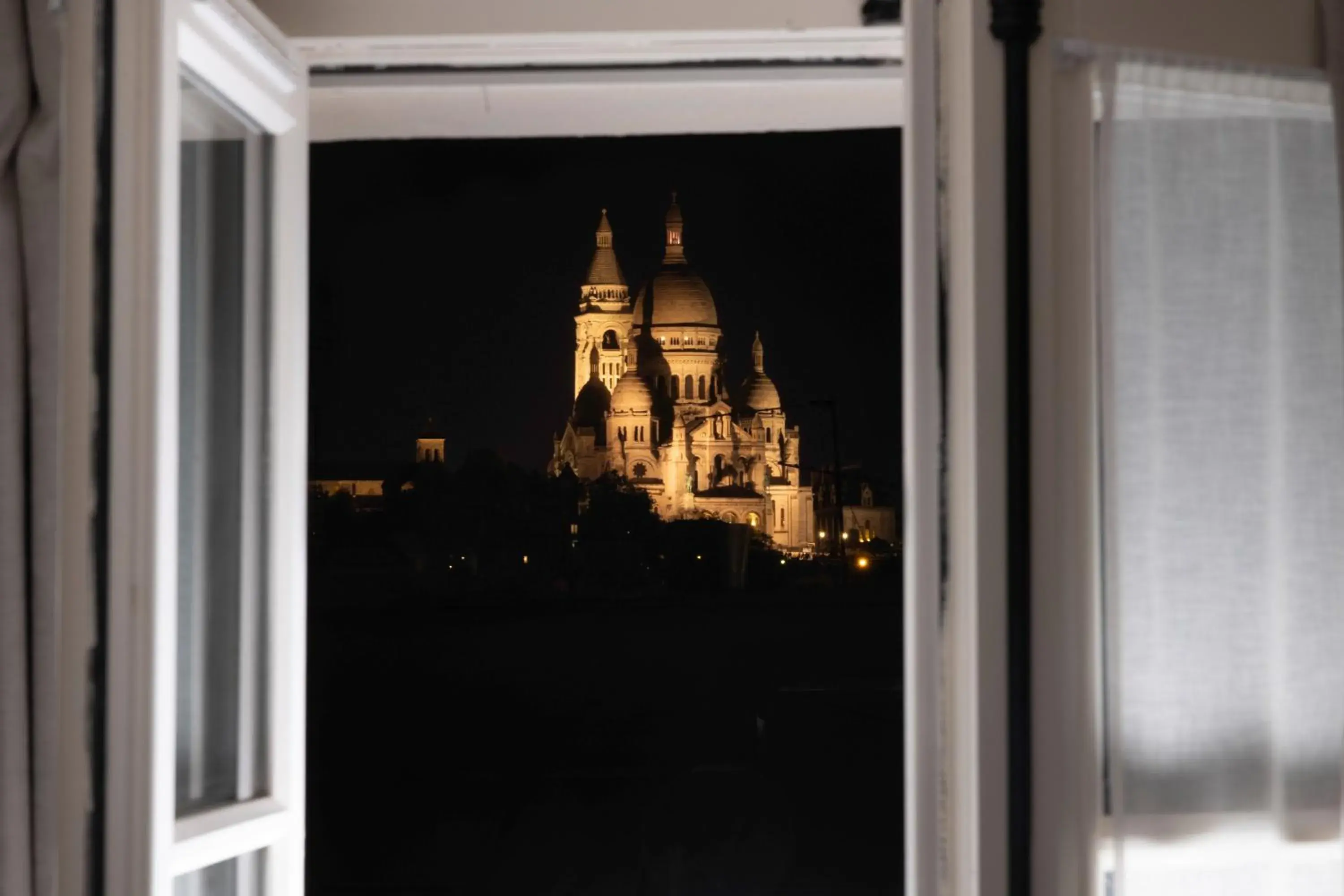 Landmark view in Hôtel Théorème Landmark view in Hôtel Théorème