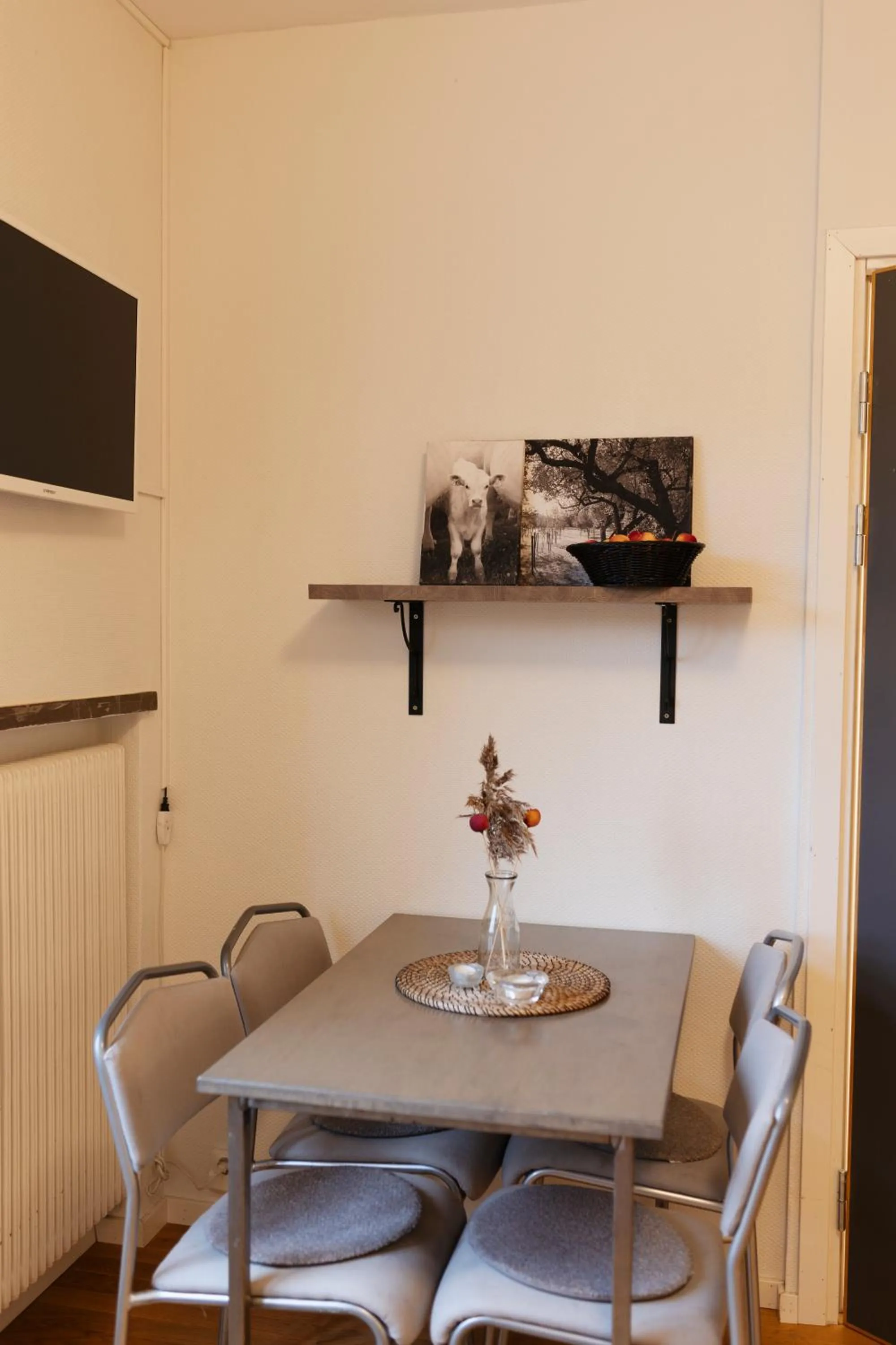 Dining area in Vassbo Vandrarhem