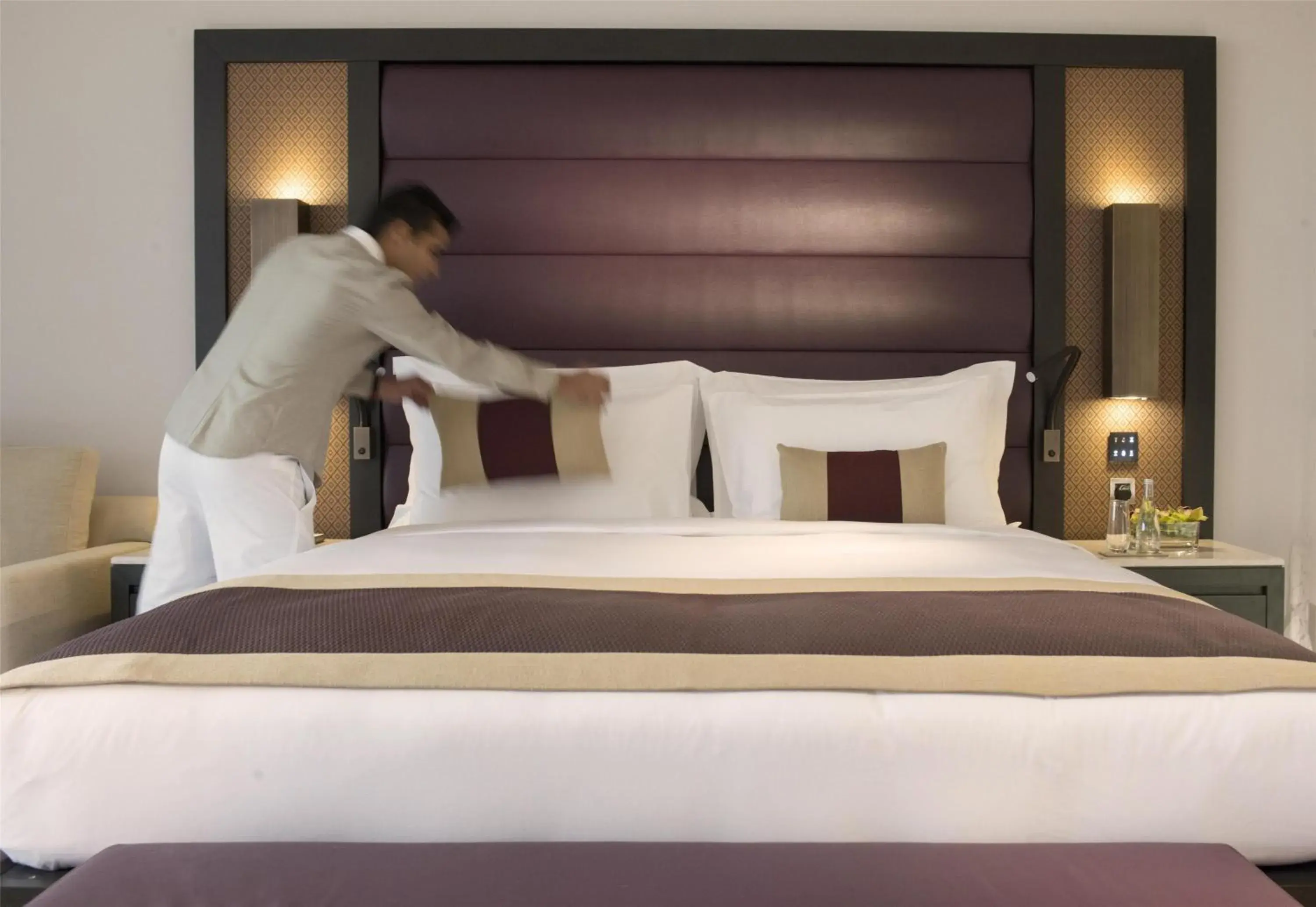 Bedroom, Bed in Kempinski Hotel Muscat Bedroom, Bed in Kempinski Hotel Muscat