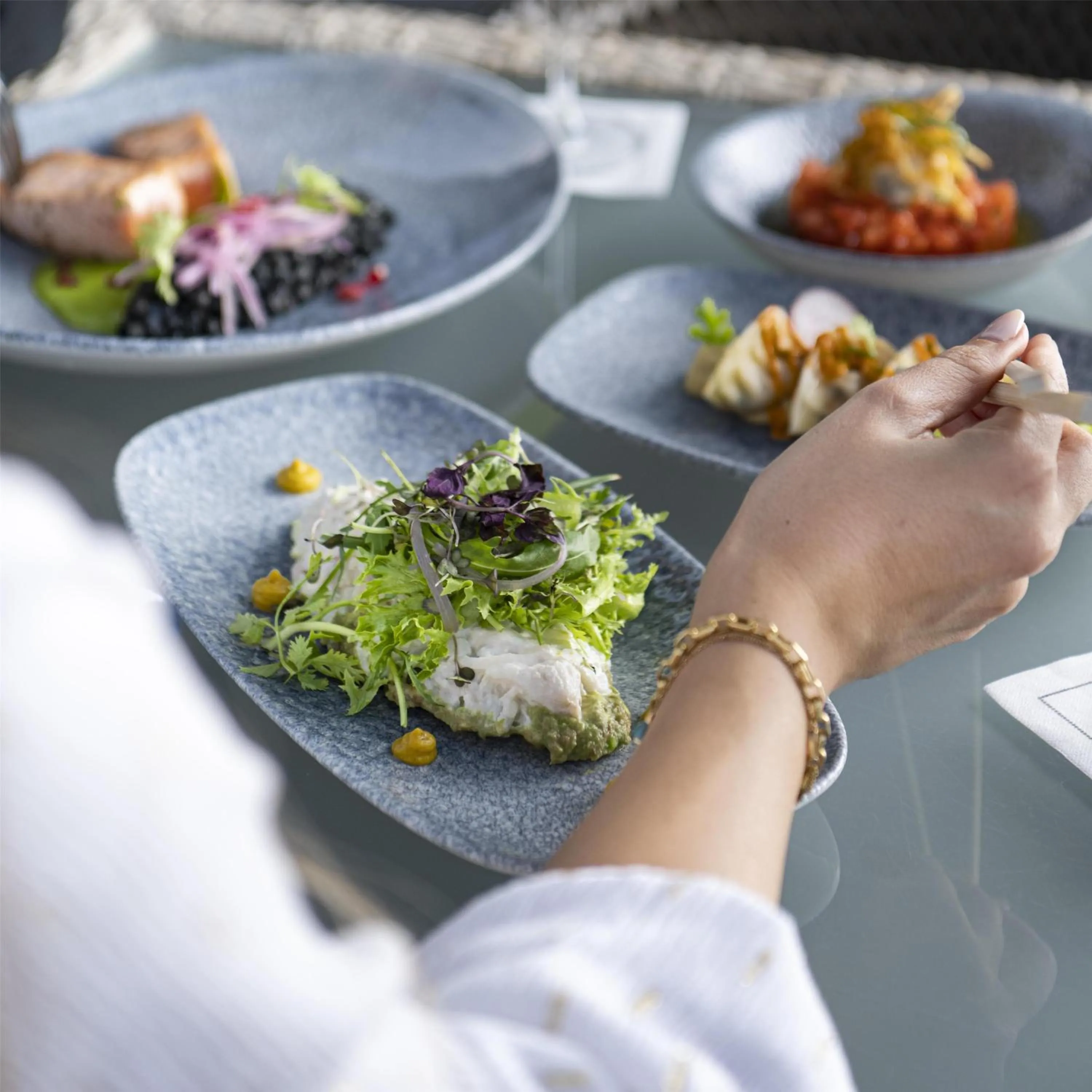 Restaurant/places to eat in Kempinski Hotel Muscat