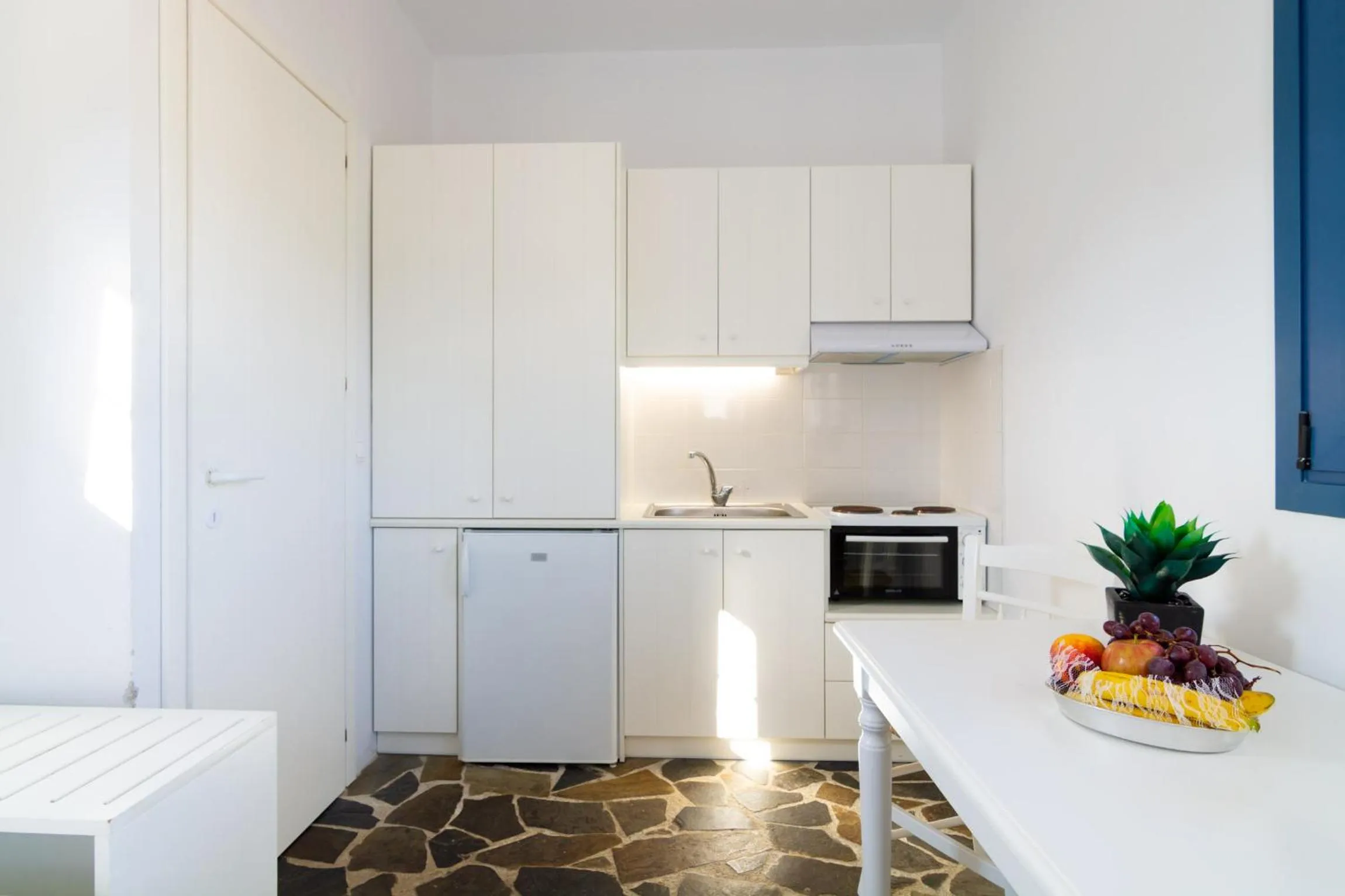 Kitchen or kitchenette in Okirroi Villas Chersonissos