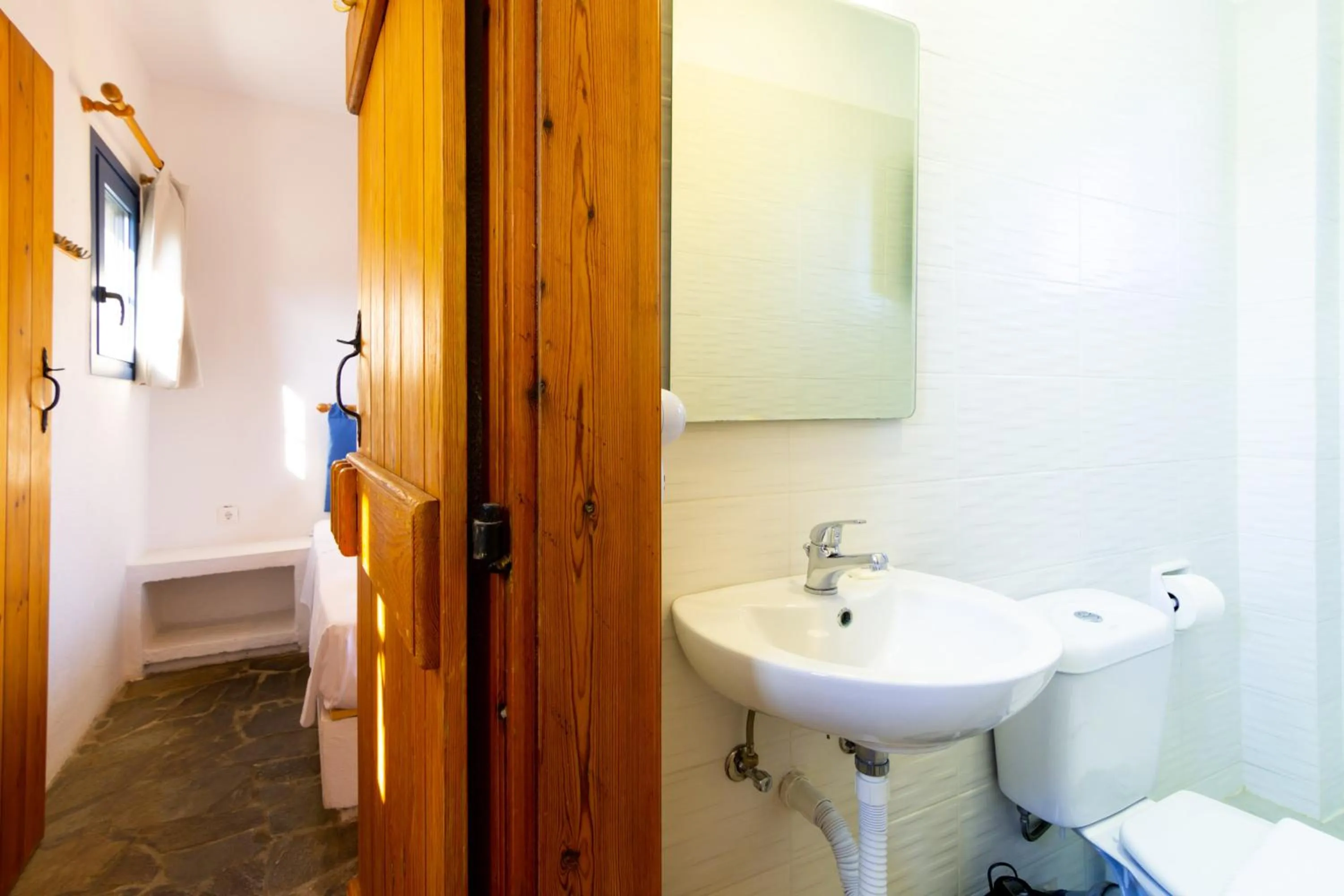 Bathroom in Okirroi Villas Chersonissos
