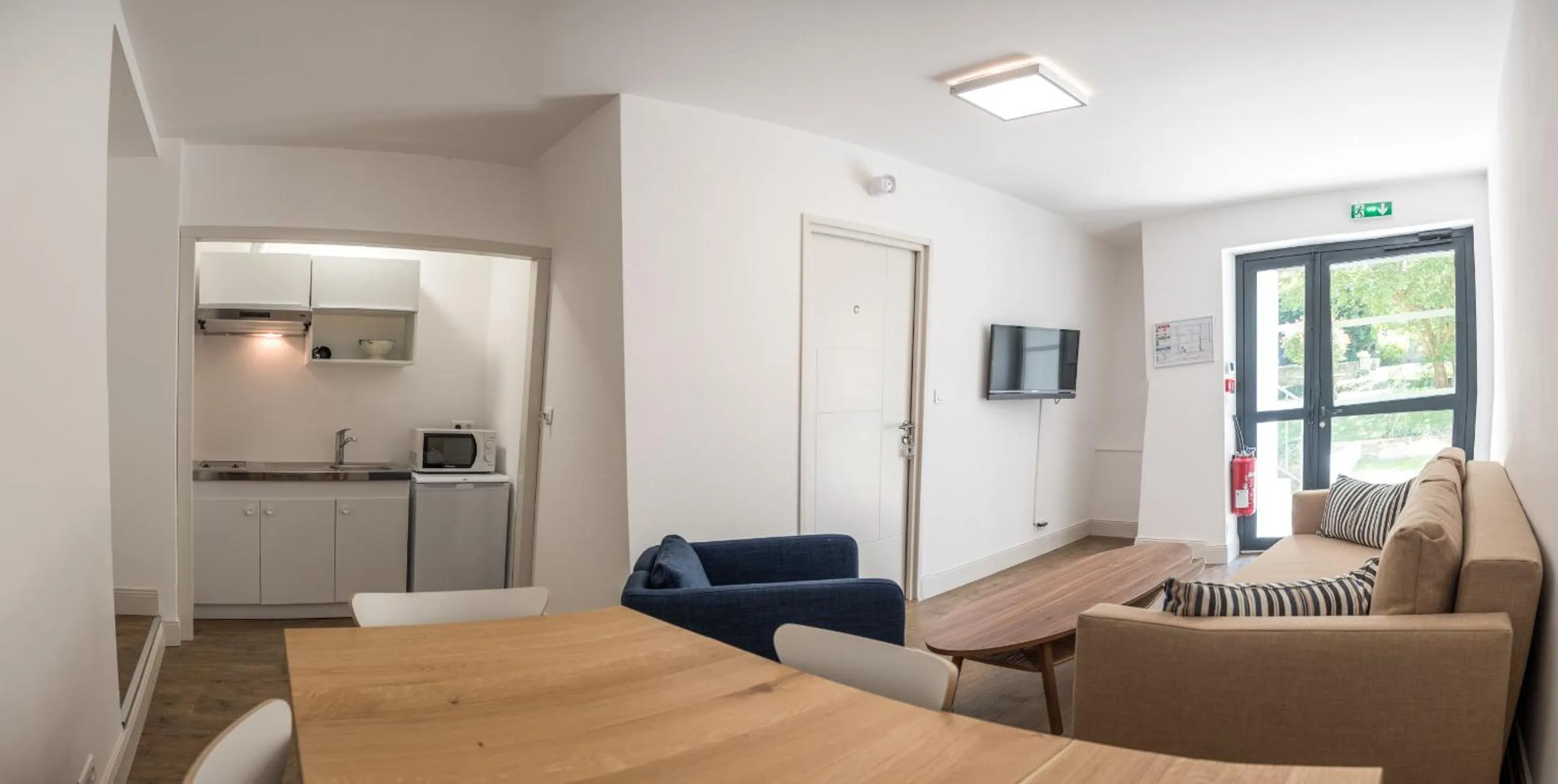 Photo of the whole room in Hôtel de la Rhune