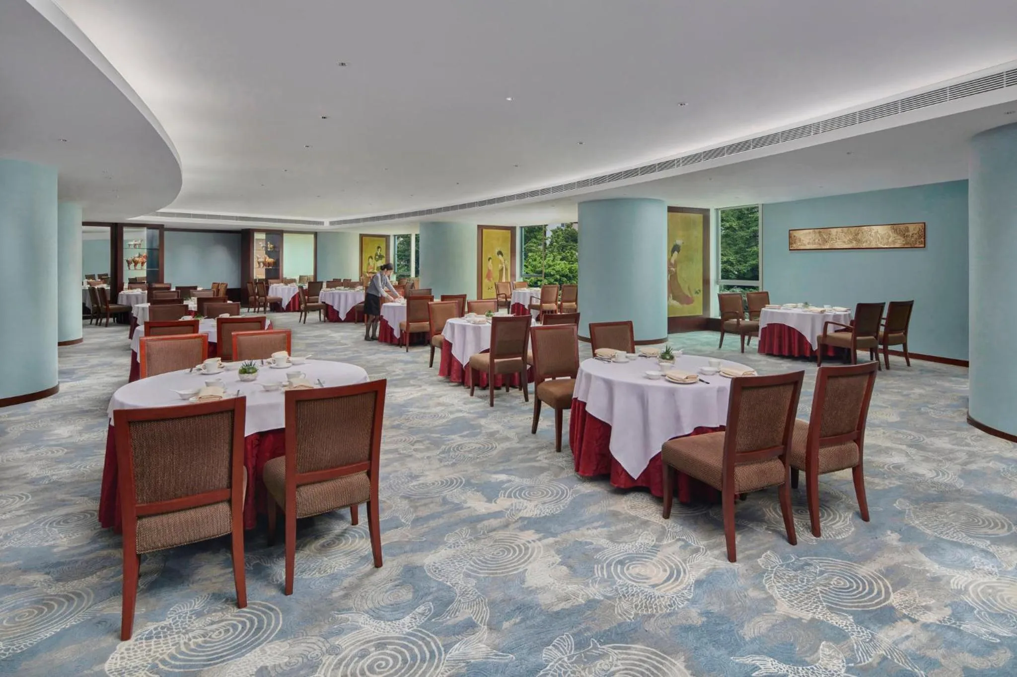 Restaurant/places to eat in Crowne Plaza Zhuhai City Center by IHG