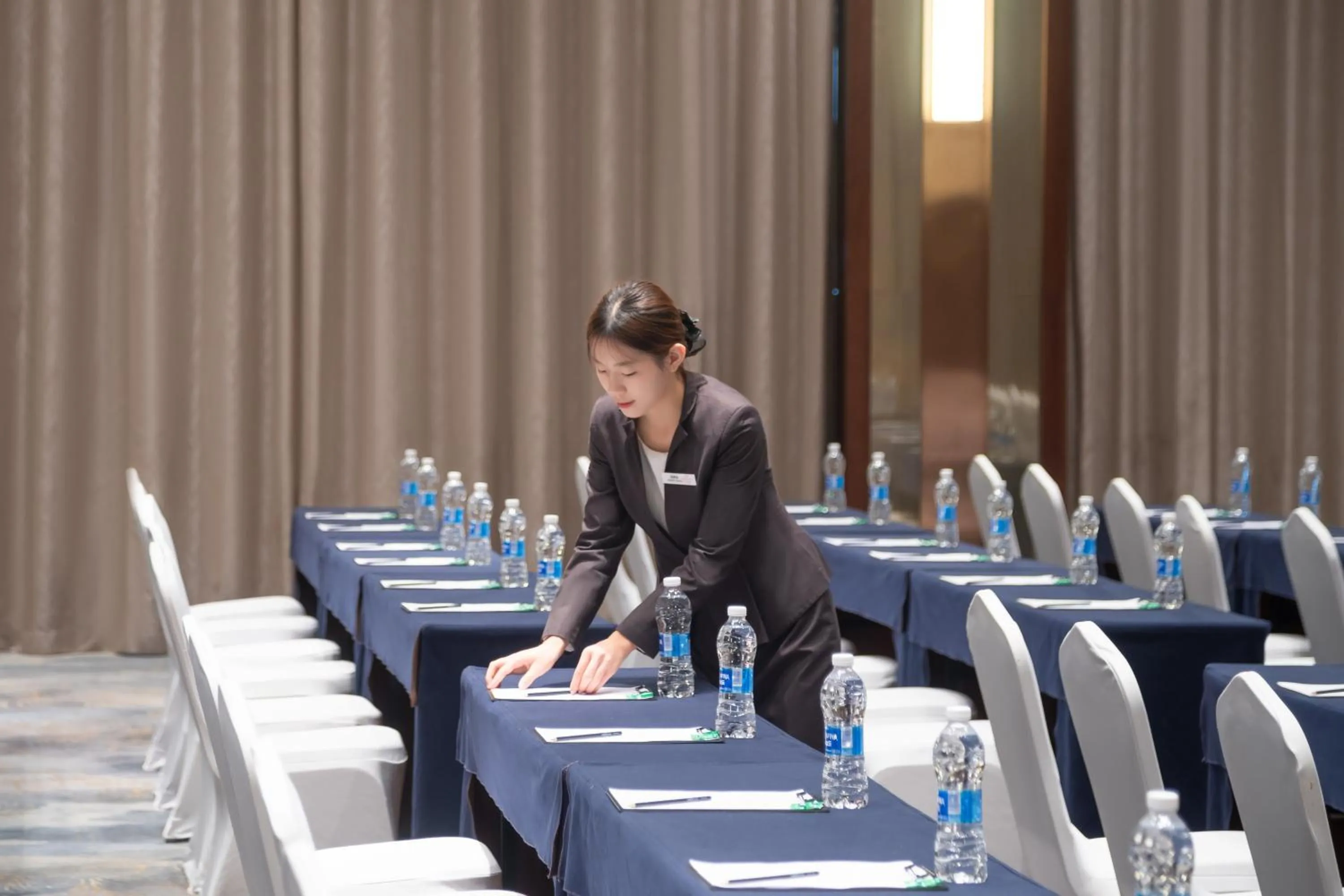 Meeting/conference room in Crowne Plaza Zhuhai City Center by IHG
