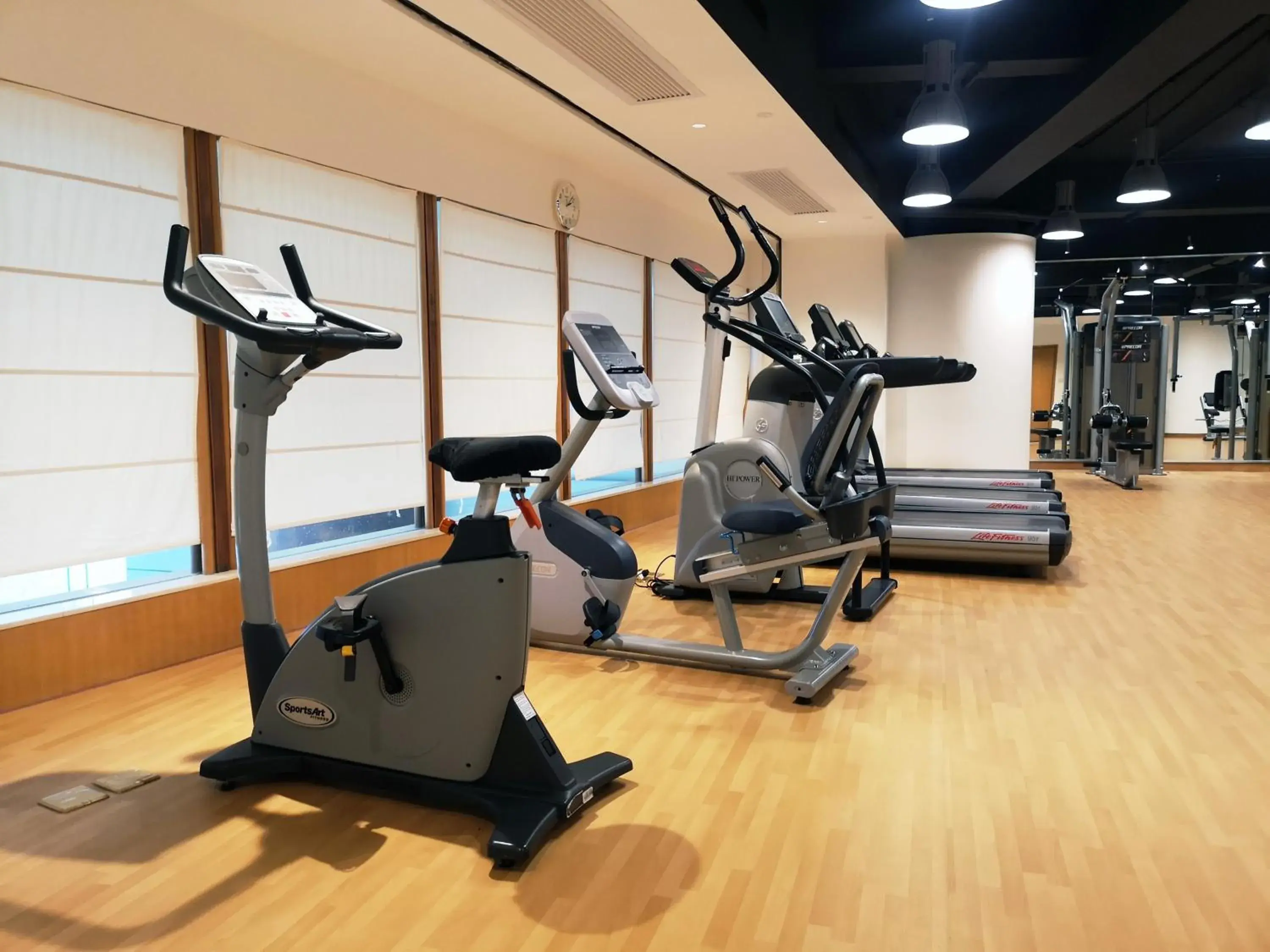 Fitness centre/facilities in Crowne Plaza Zhuhai City Center by IHG - offers free one-way shuttle to Chimelong Ocean Kingdom Fitness centre/facilities in Crowne Plaza Zhuhai City Center by IHG - offers free one-way shuttle to Chimelong Ocean Kingdom