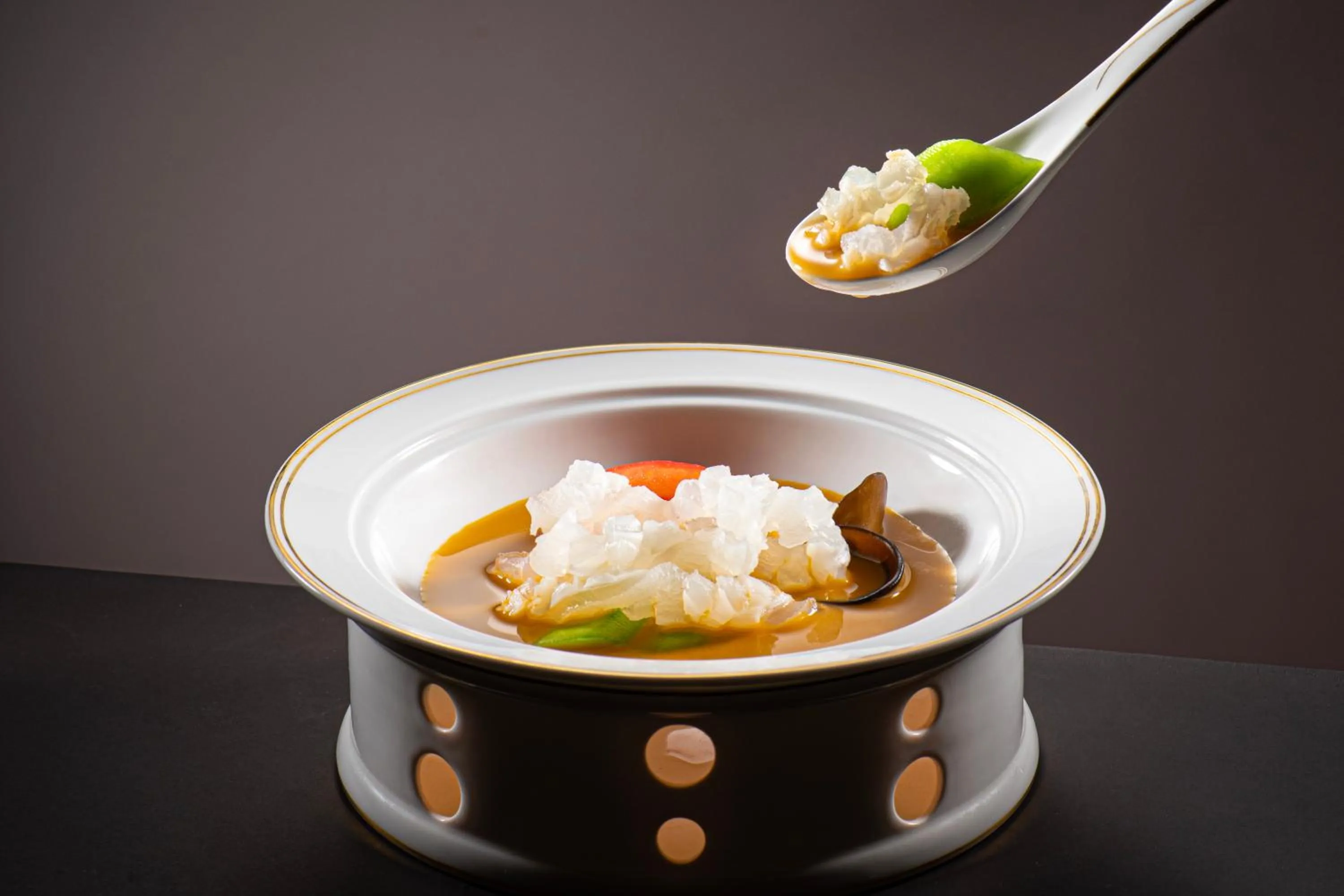 Restaurant/places to eat in Crowne Plaza Shenzhen Longgang City Centre by IHG