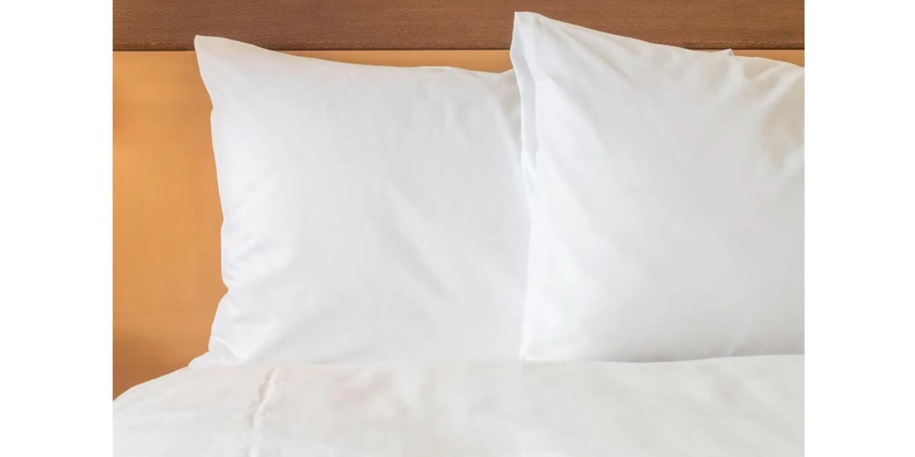 Photo of the whole room, Bed in Crowne Plaza Shenzhen Longgang City Centre by IHG