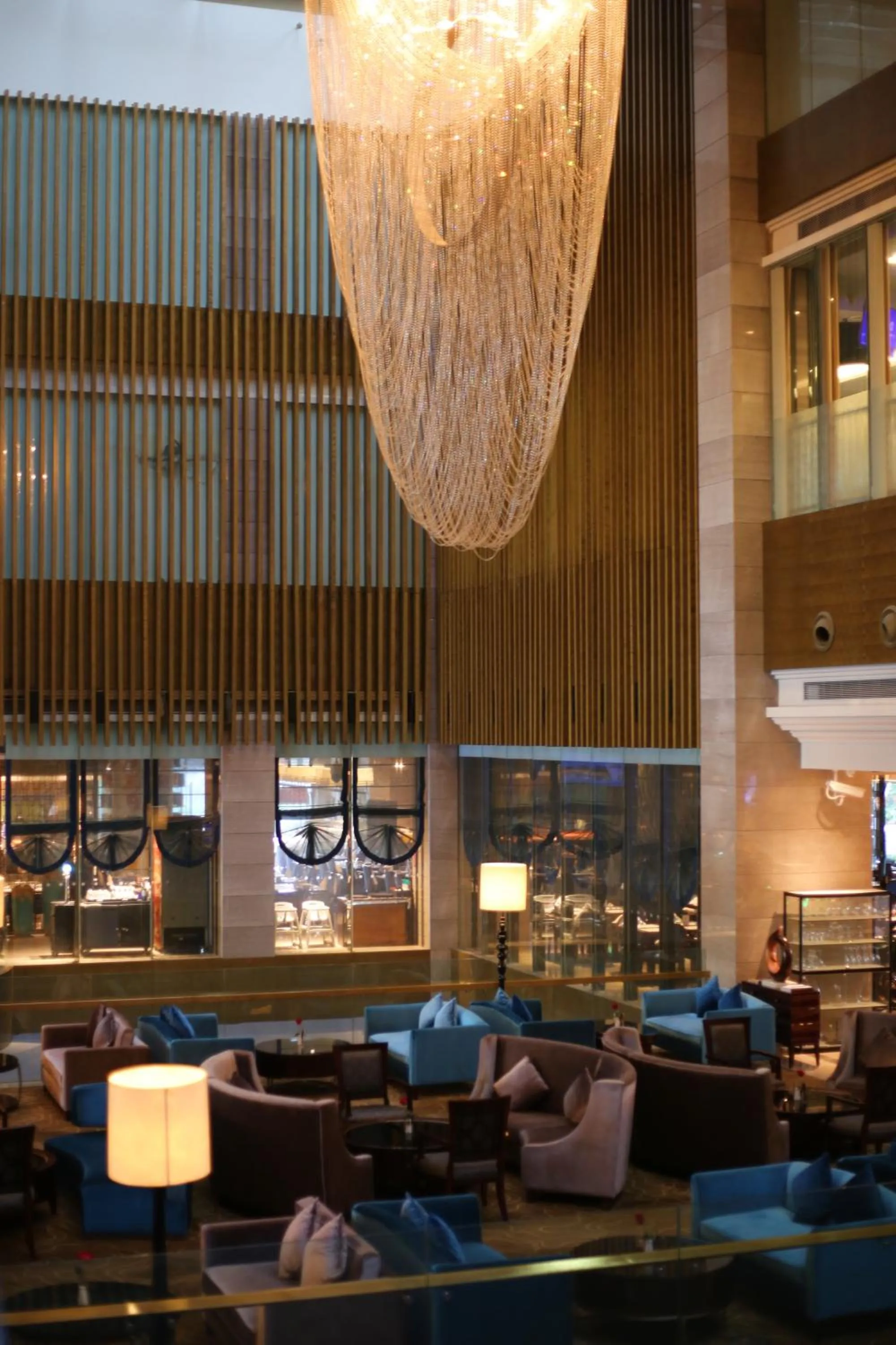 Restaurant/places to eat in Crowne Plaza Shenzhen Longgang City Centre by IHG