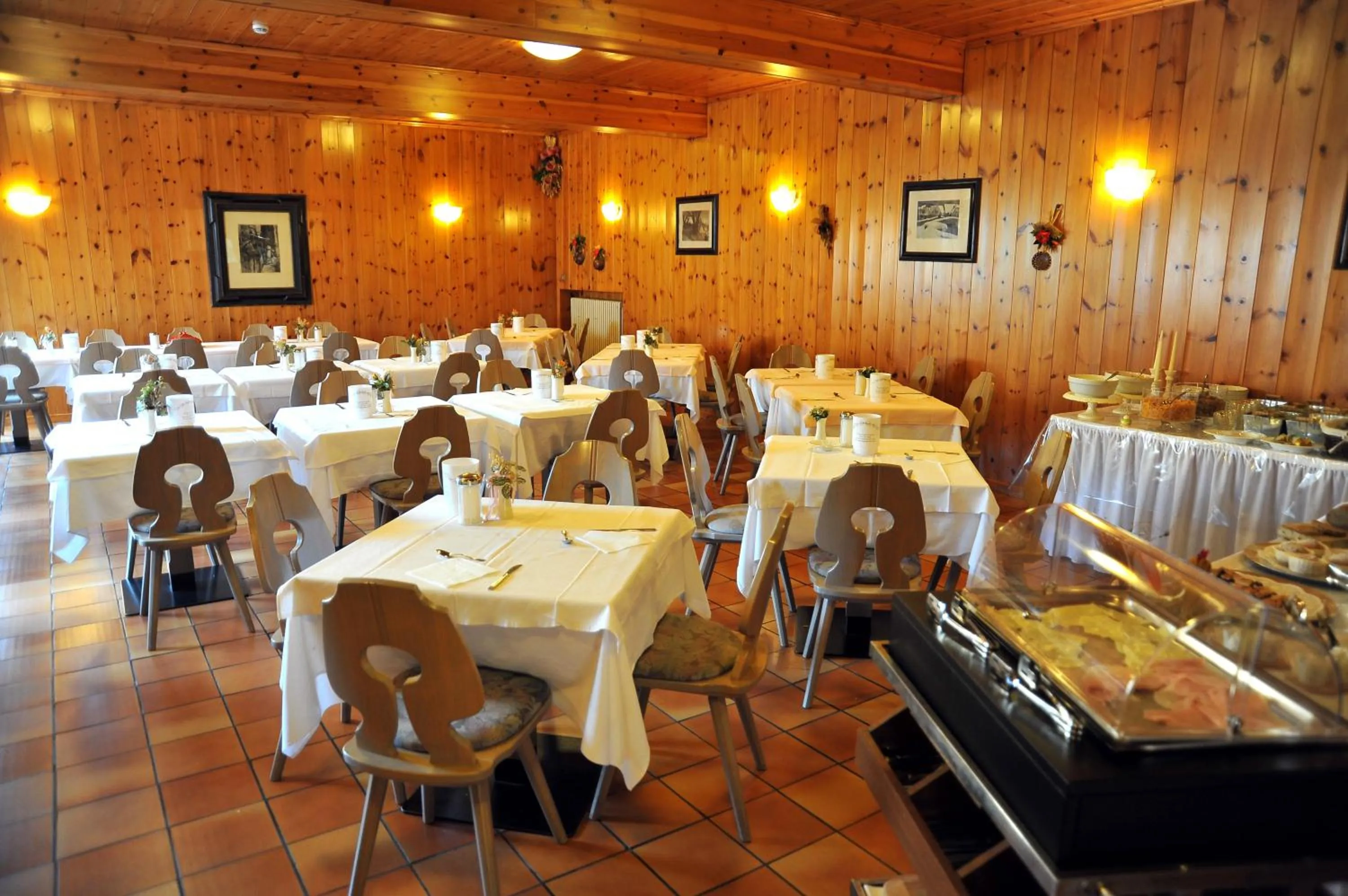 Restaurant/places to eat in Albergo Stelvio