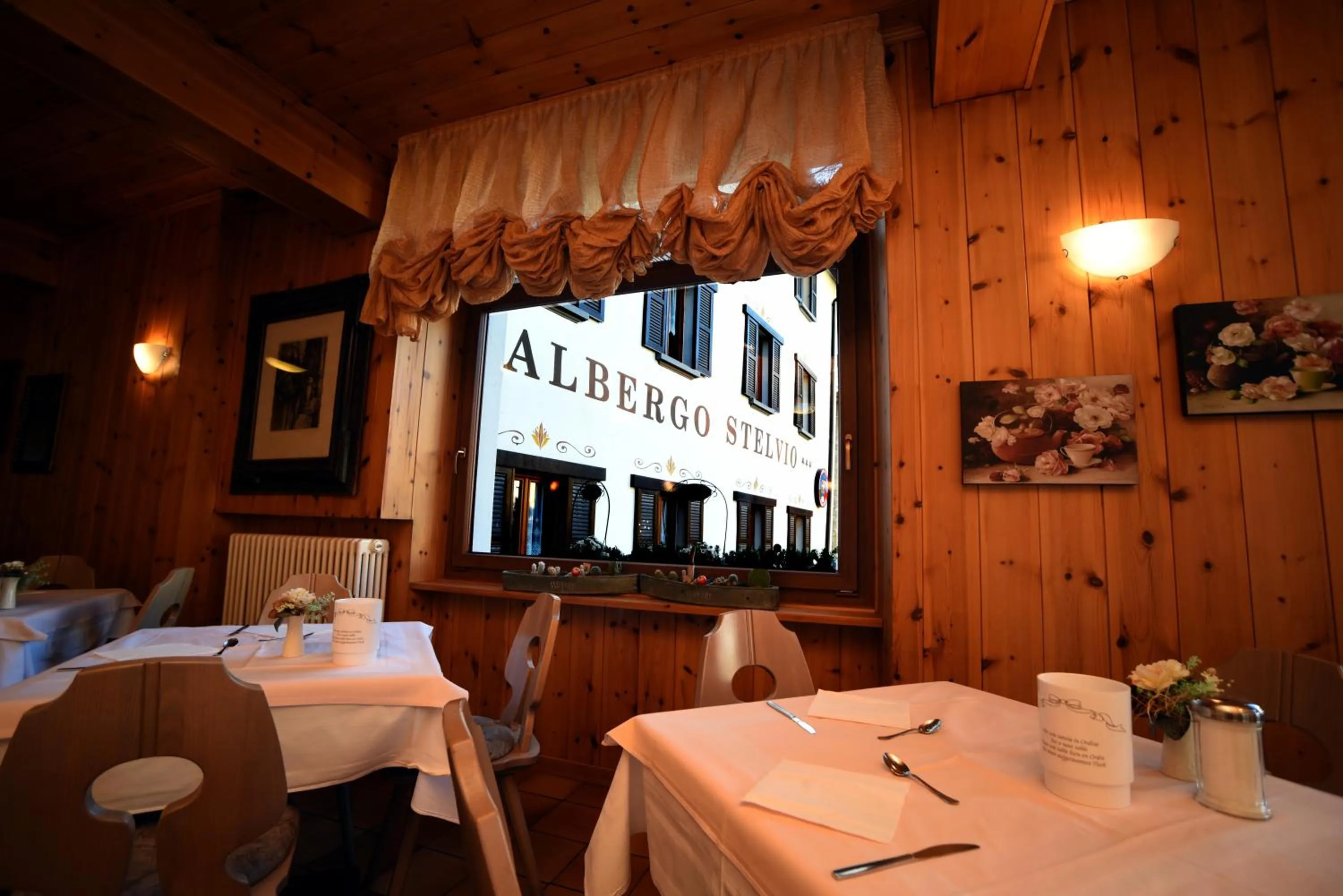 Restaurant/places to eat in Albergo Stelvio