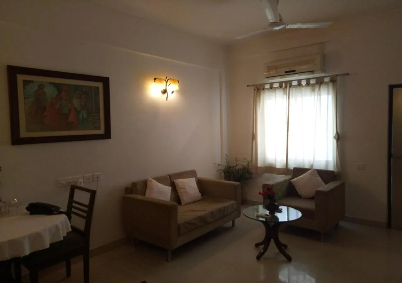 Living room in Hotel Surbhi