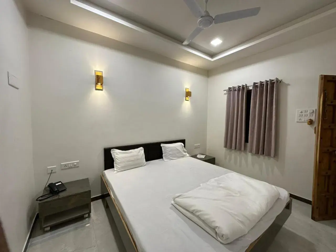 Bed in Hotel Surbhi Bed in Hotel Surbhi