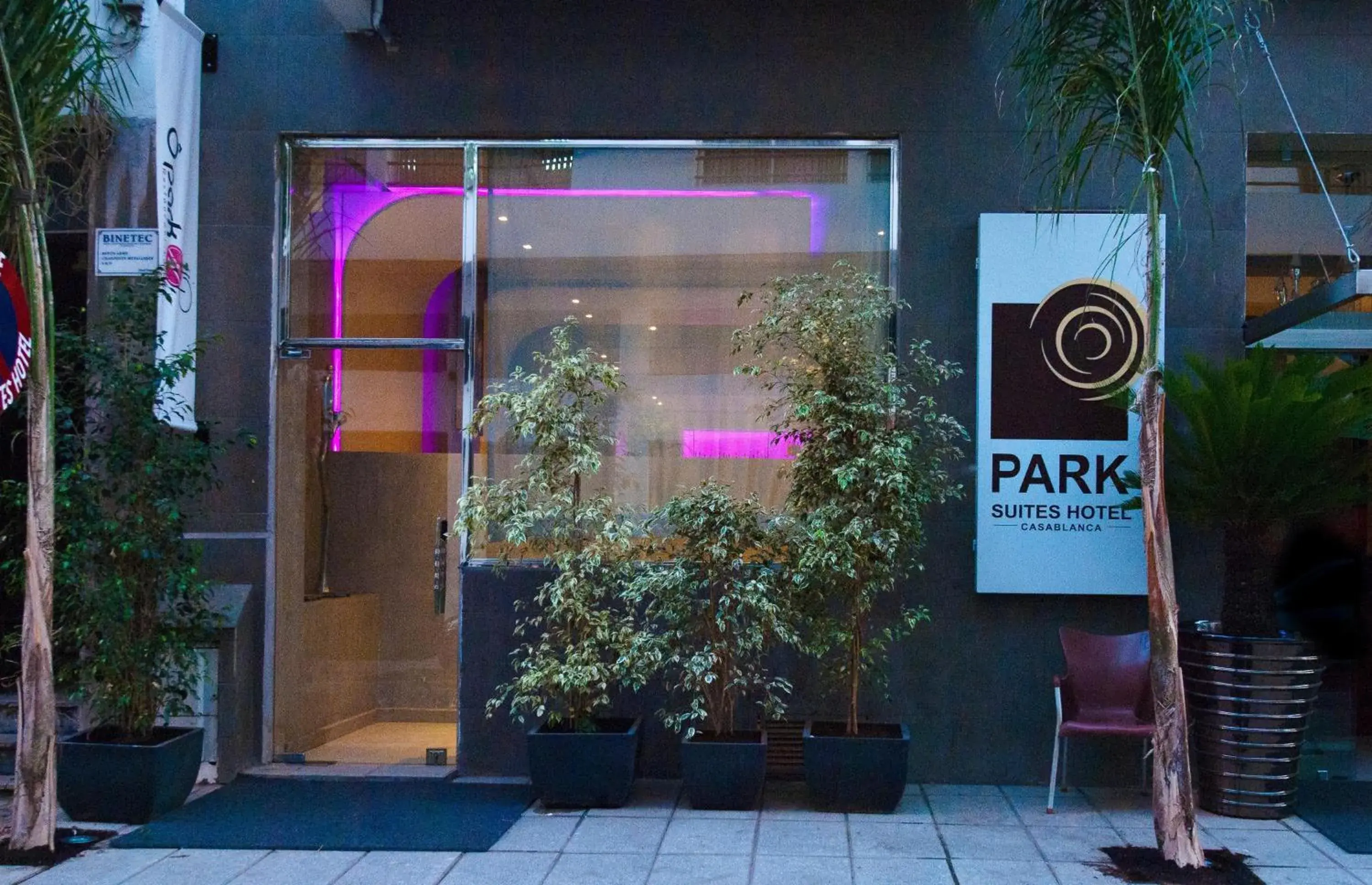 Facade/entrance in Park Suites Hotel & Spa